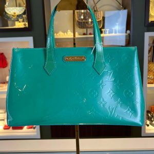 Louis Vuitton wilshire patent leather green
