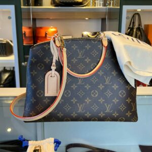 louis vuitton grand palais tote bag