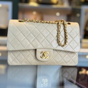 chanel classic double flap bag medium