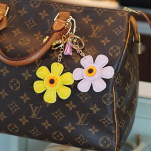 bag charm bloem
