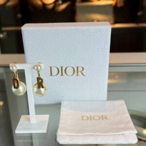 Dior ABC oorbellen
