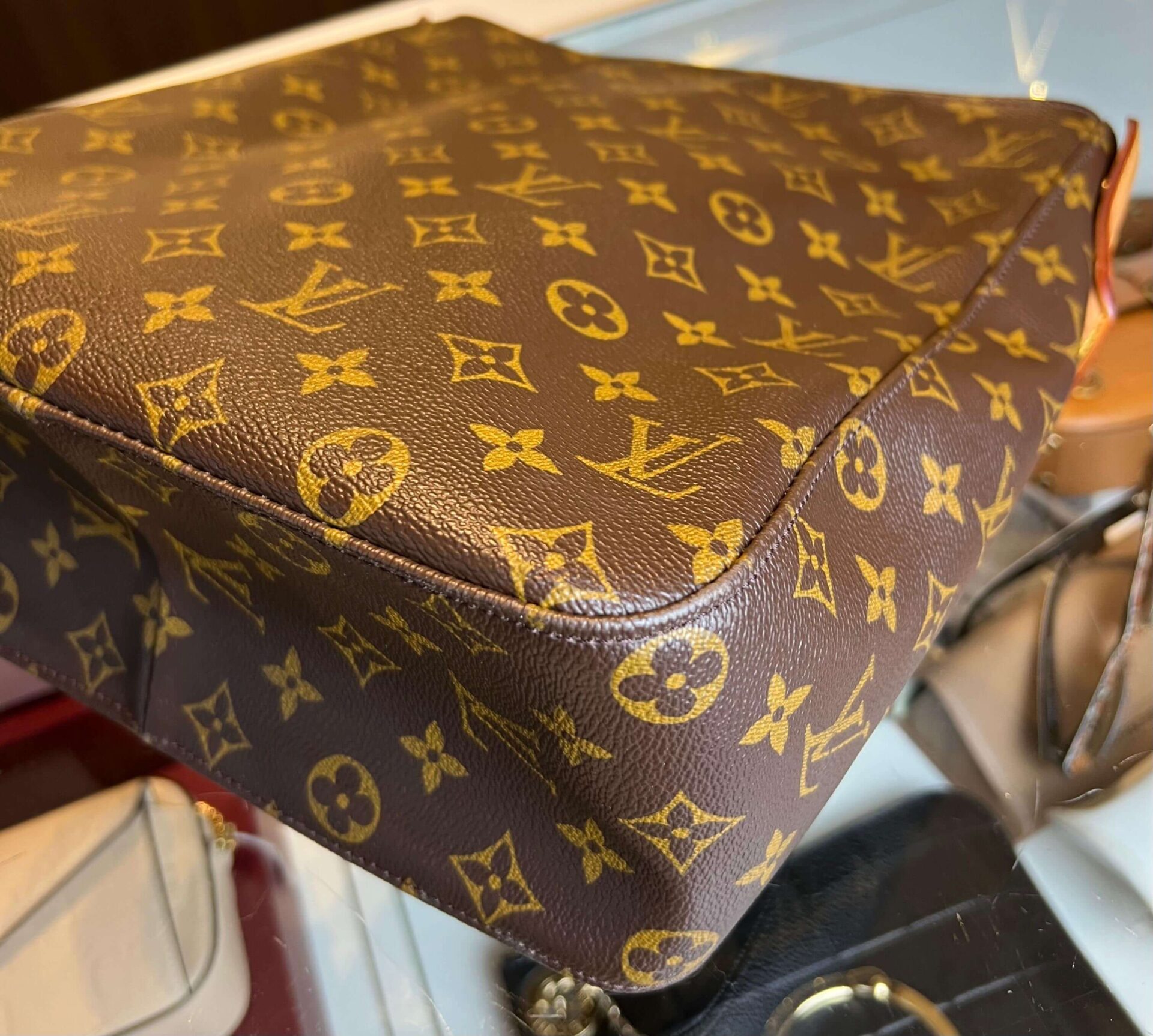 Louis Vuitton Looping GM - Afbeelding 14