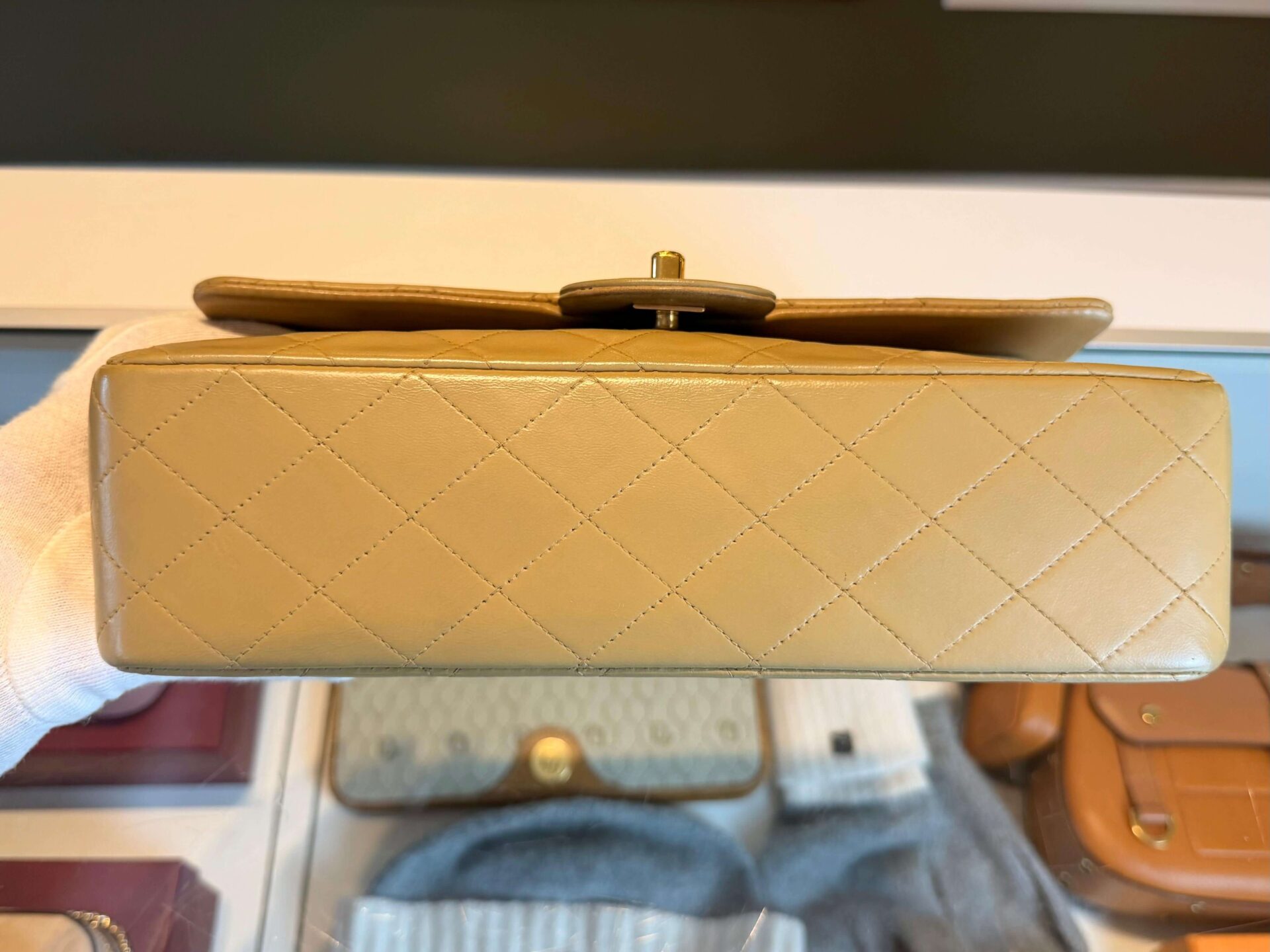 Chanel Classic Medium Double Flap Bag - Afbeelding 14