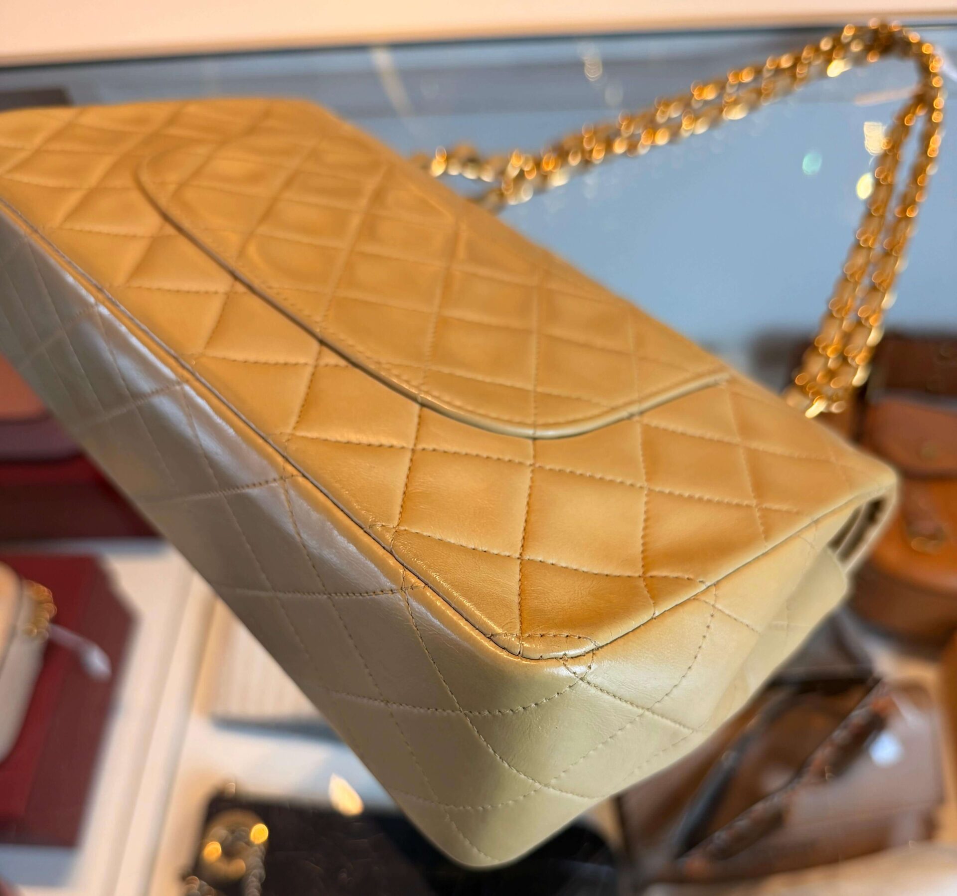 Chanel Classic Medium Double Flap Bag - Afbeelding 17