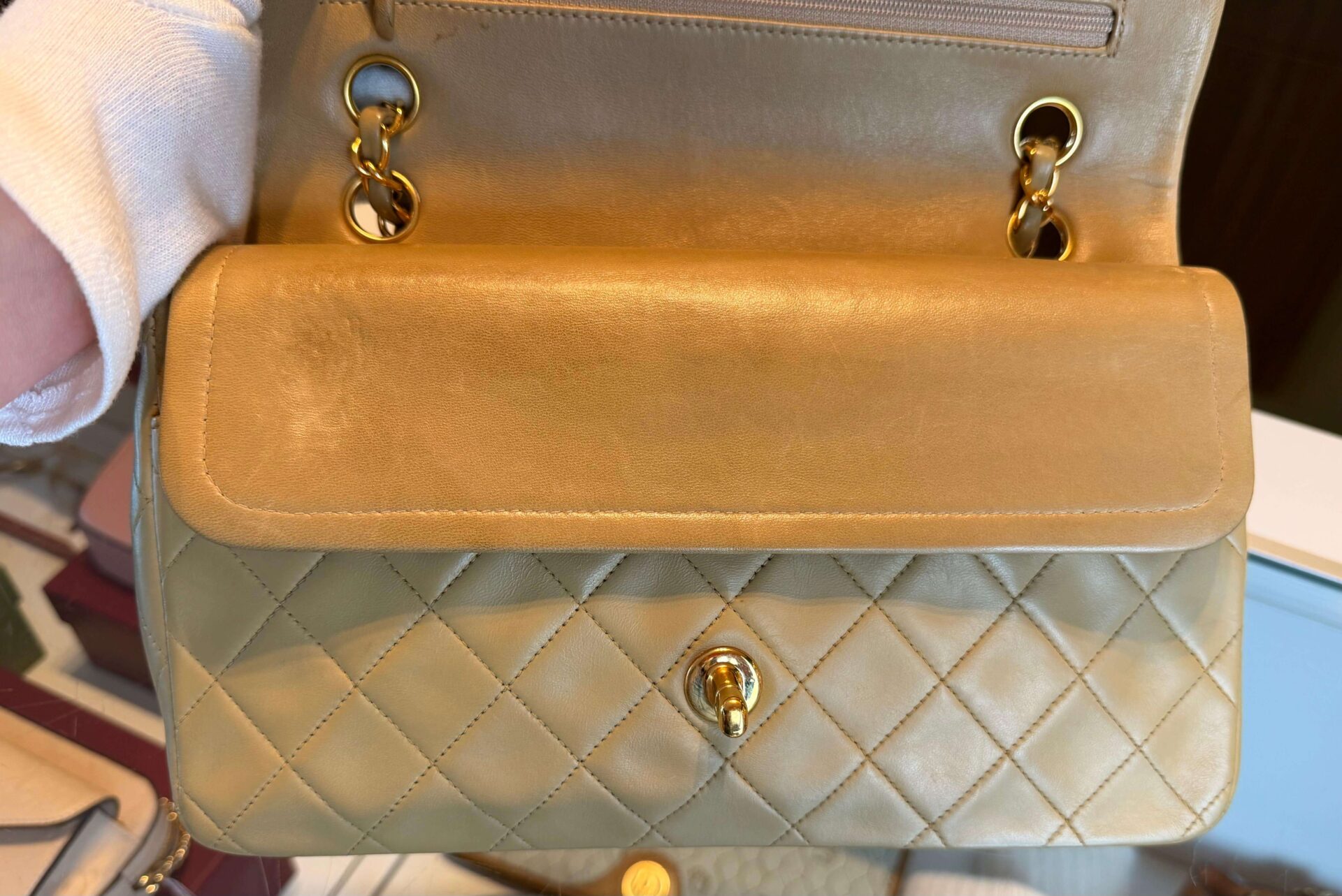 Chanel Classic Medium Double Flap Bag - Afbeelding 8