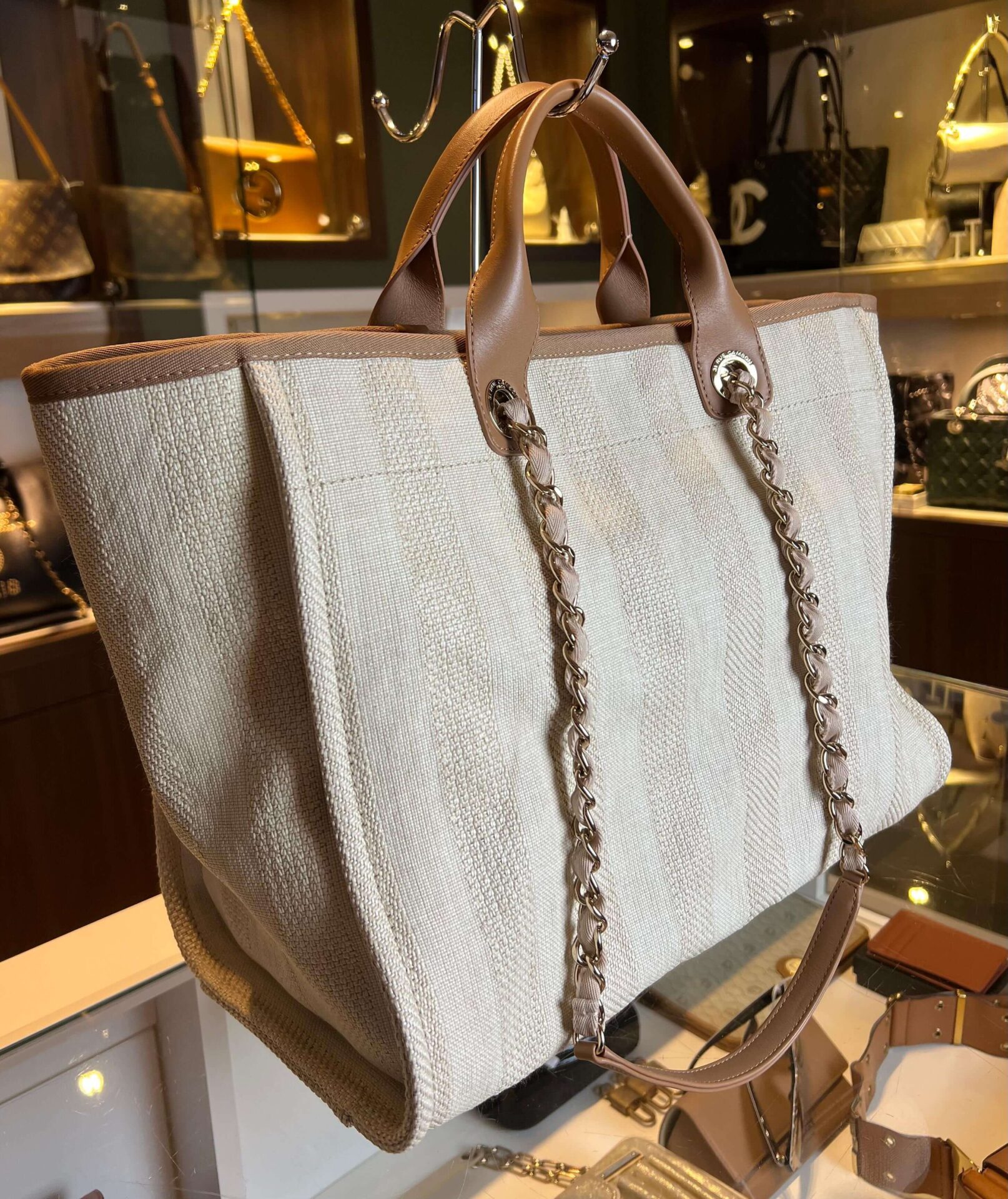 Chanel Deauville 'Rue Cambon Paris' - Afbeelding 6
