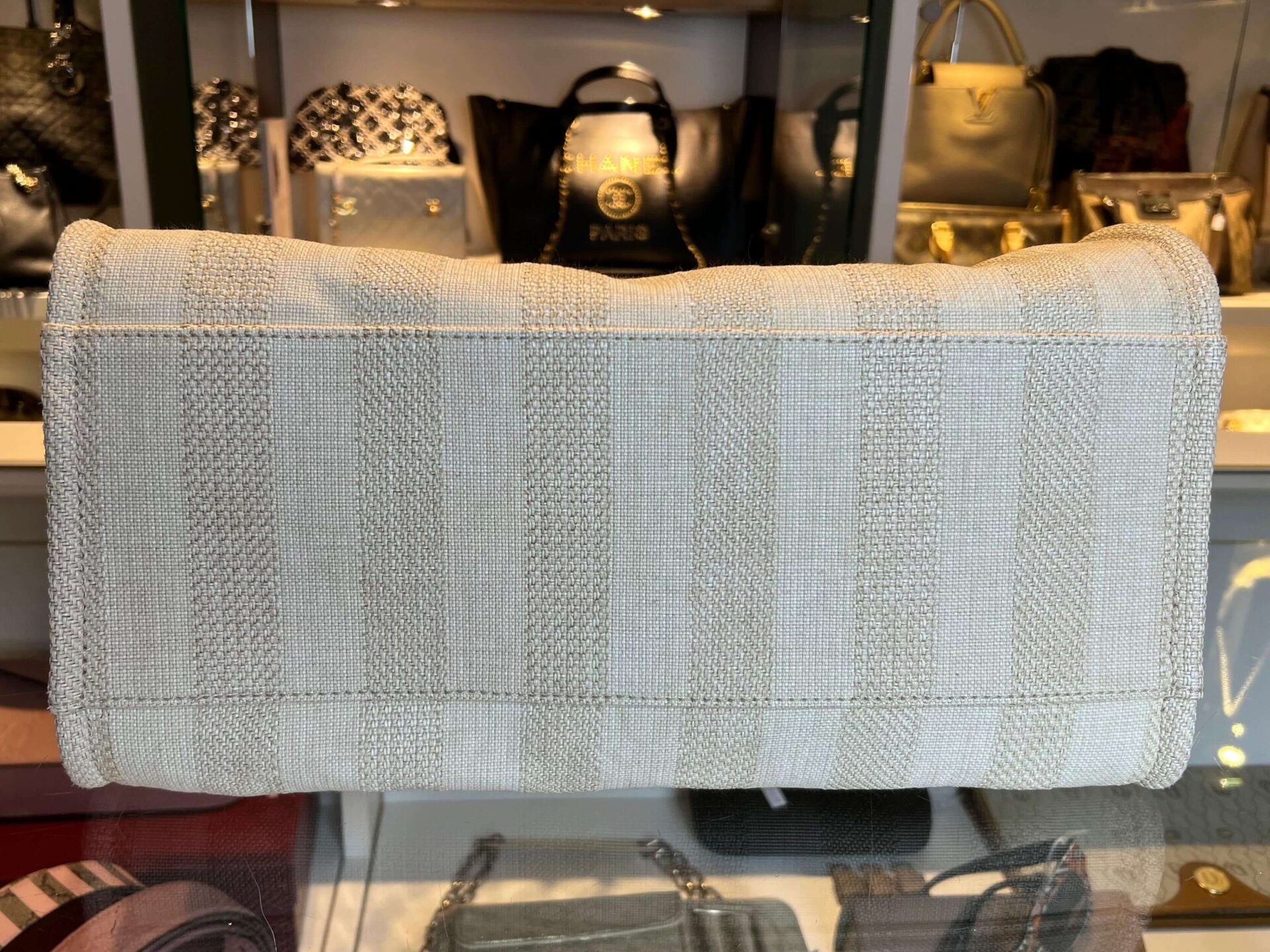 Chanel Deauville 'Rue Cambon Paris' - Afbeelding 8