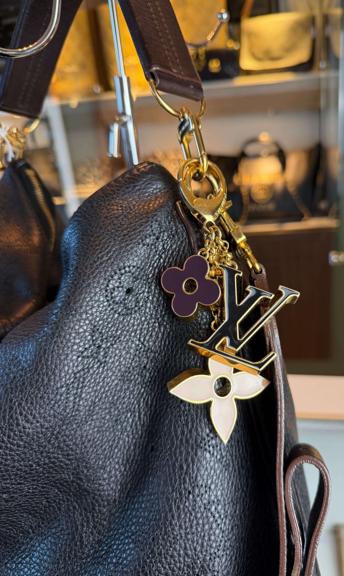 Louis Vuitton Fleur de Monogram sleutelhanger - Afbeelding 3