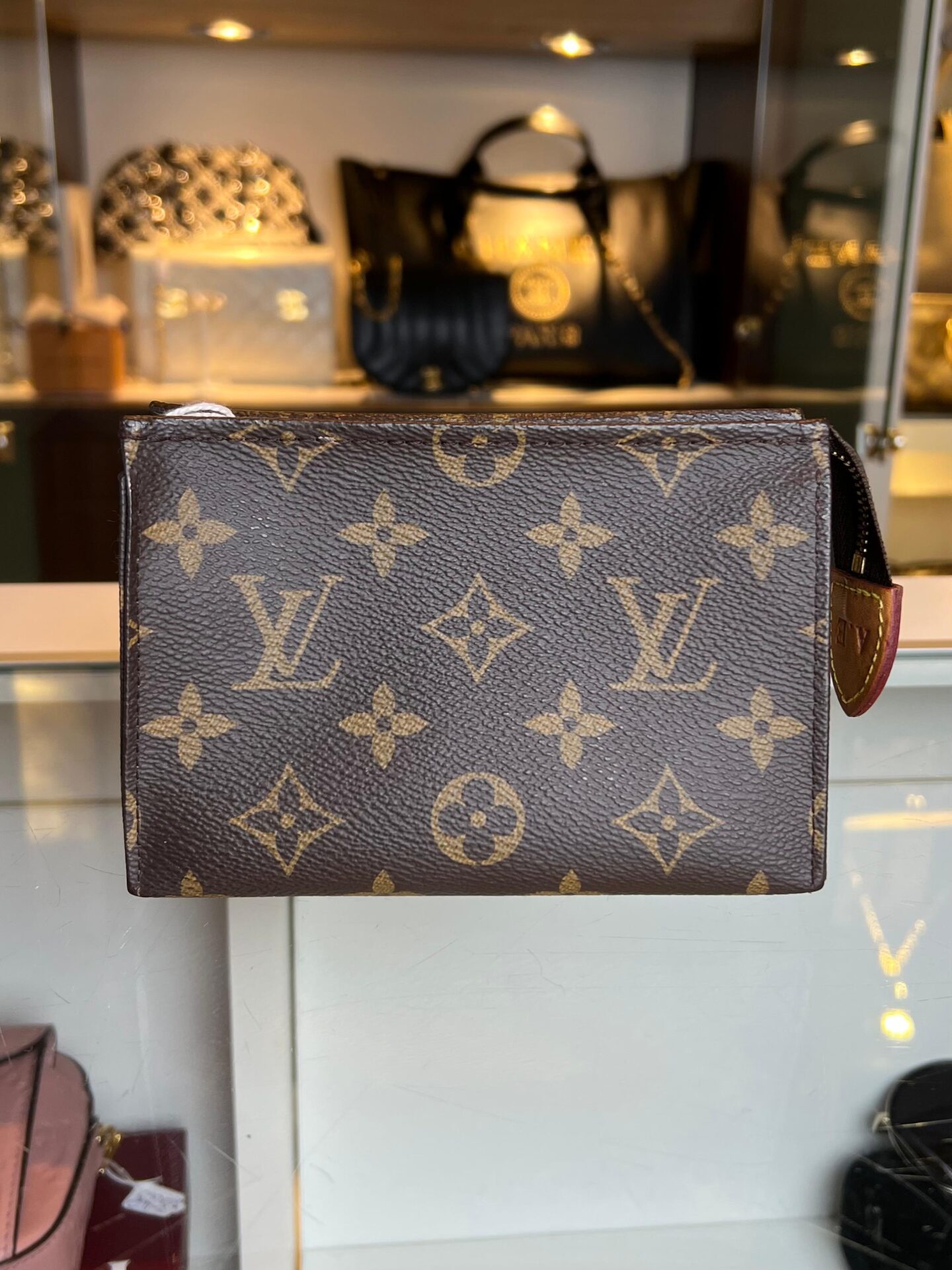louis vuitton toilette pouch 14cm