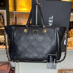 chanel cc small shopper