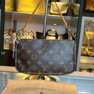 louis vuitton pochette accessoires