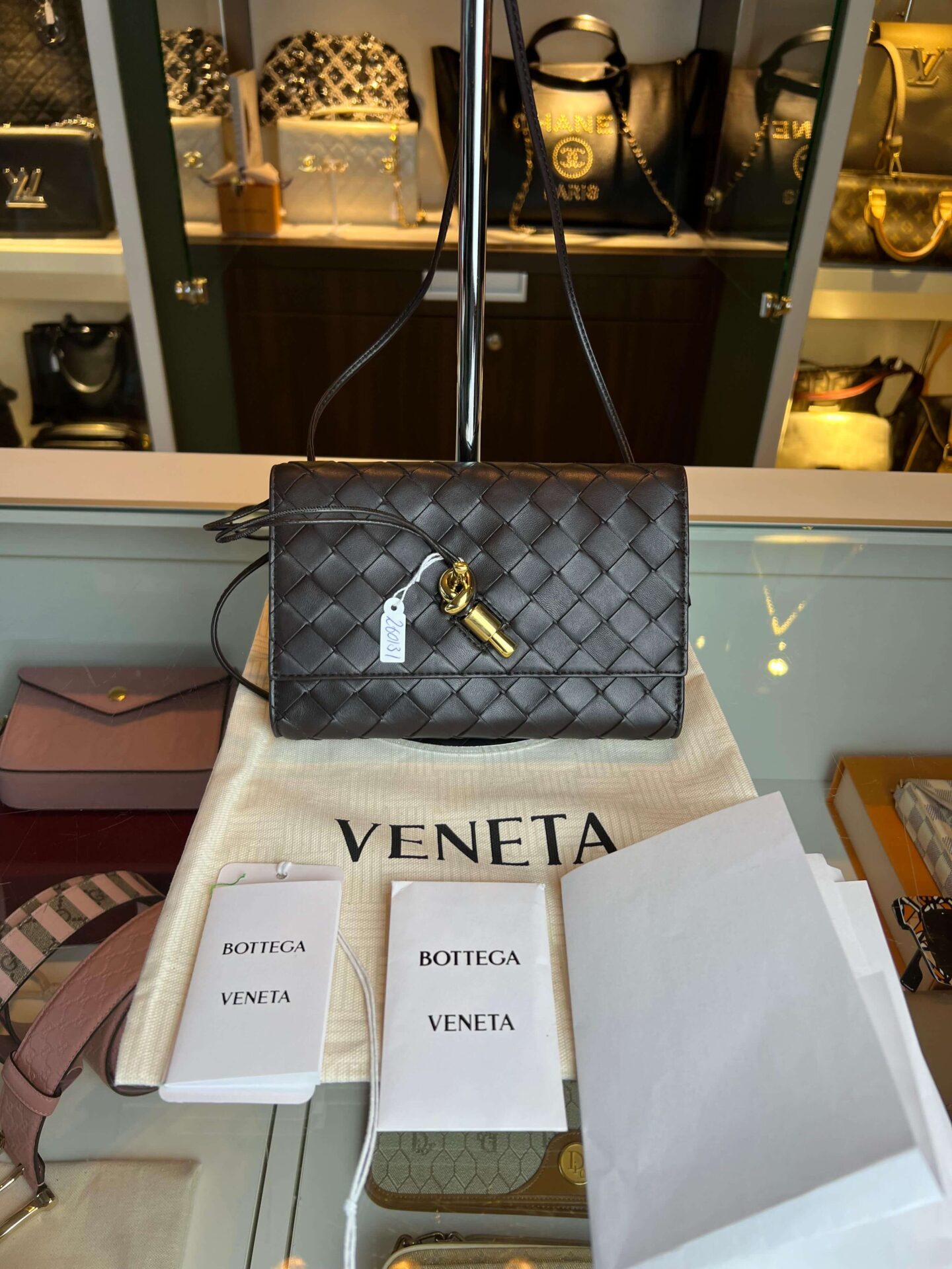 Bottega Veneta Andiamo Pouch Fondant