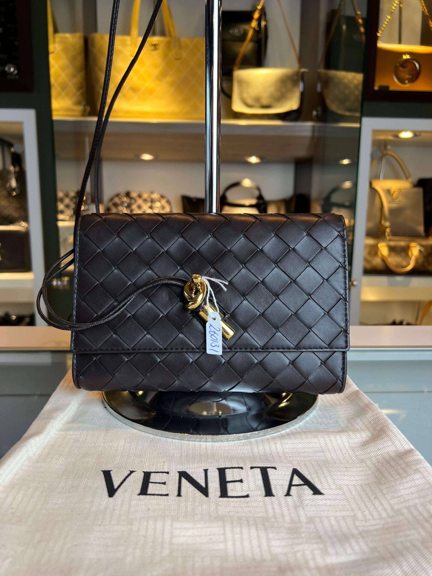 Bottega Veneta Andiamo Pouch Fondant