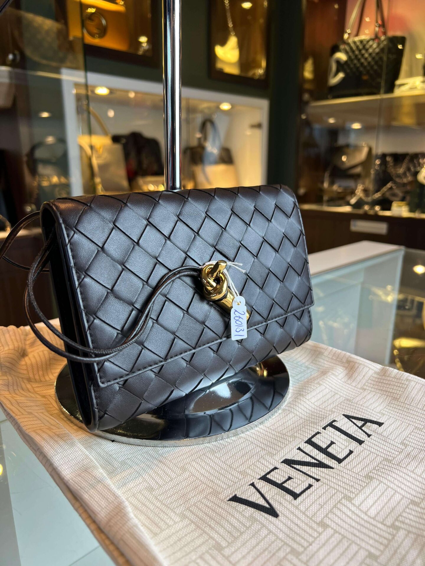 Bottega Veneta Andiamo Pouch Fondant - Afbeelding 3