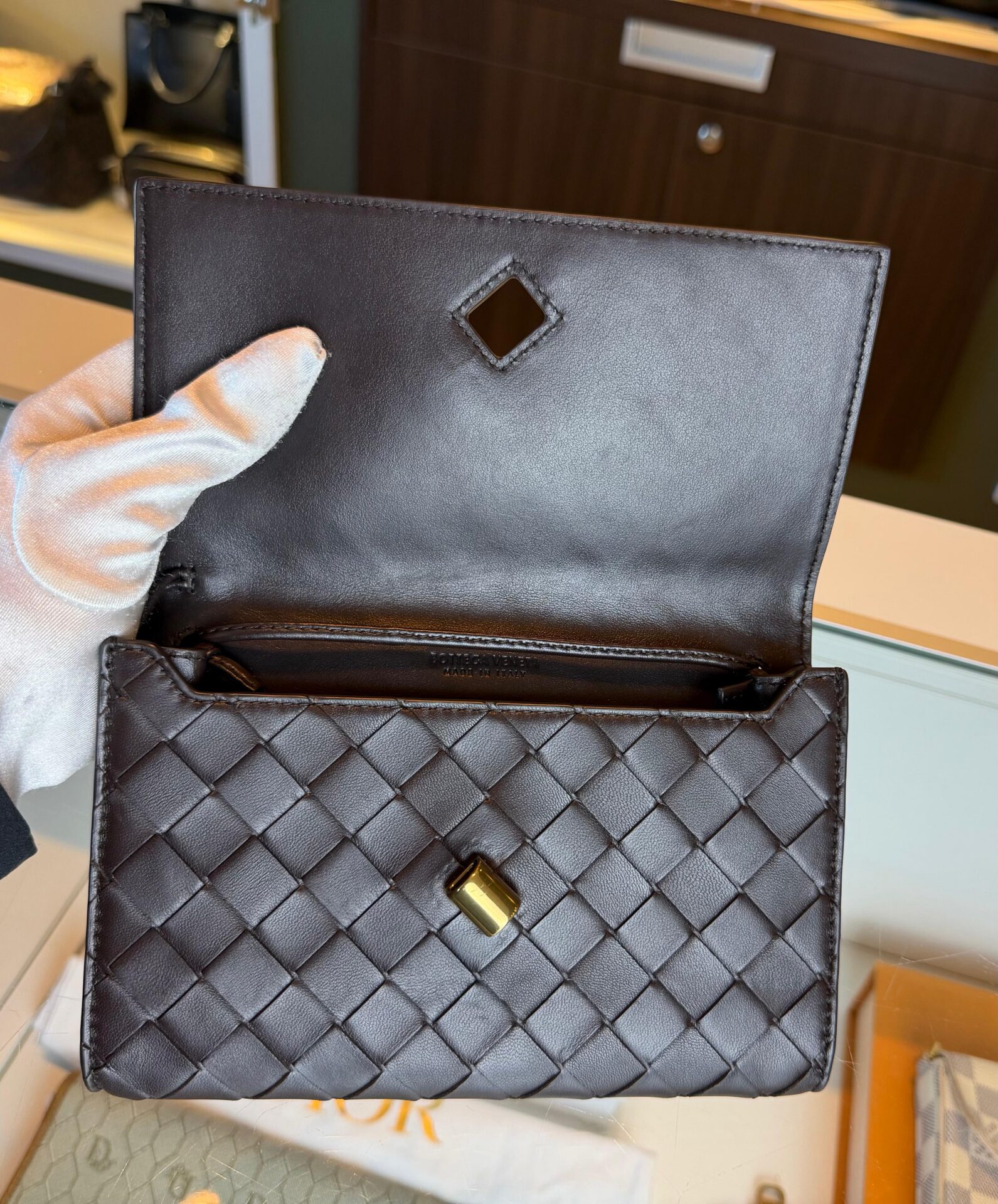 bottega veneta andiamo pouch fondant