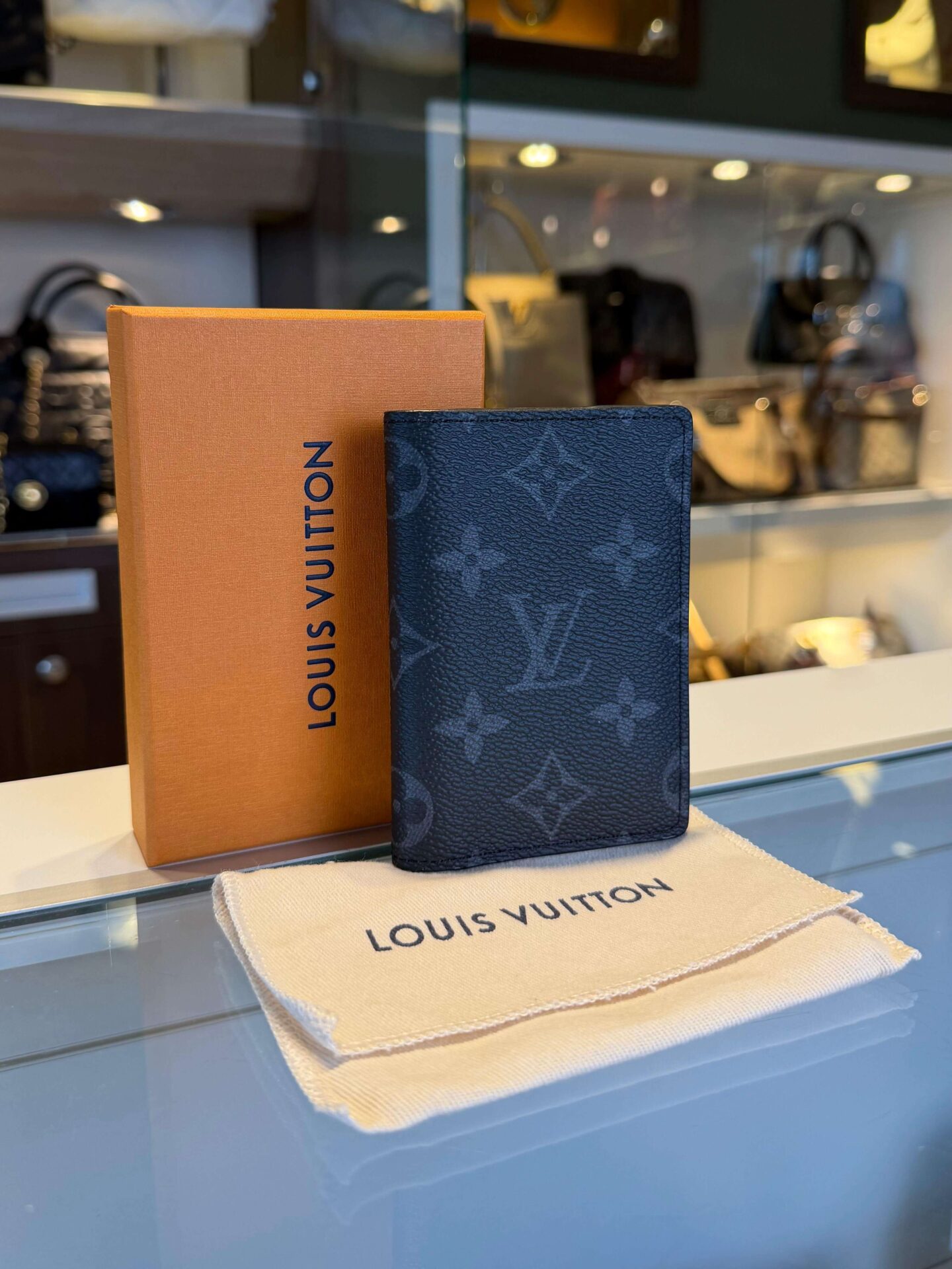 louis vuitton card holder