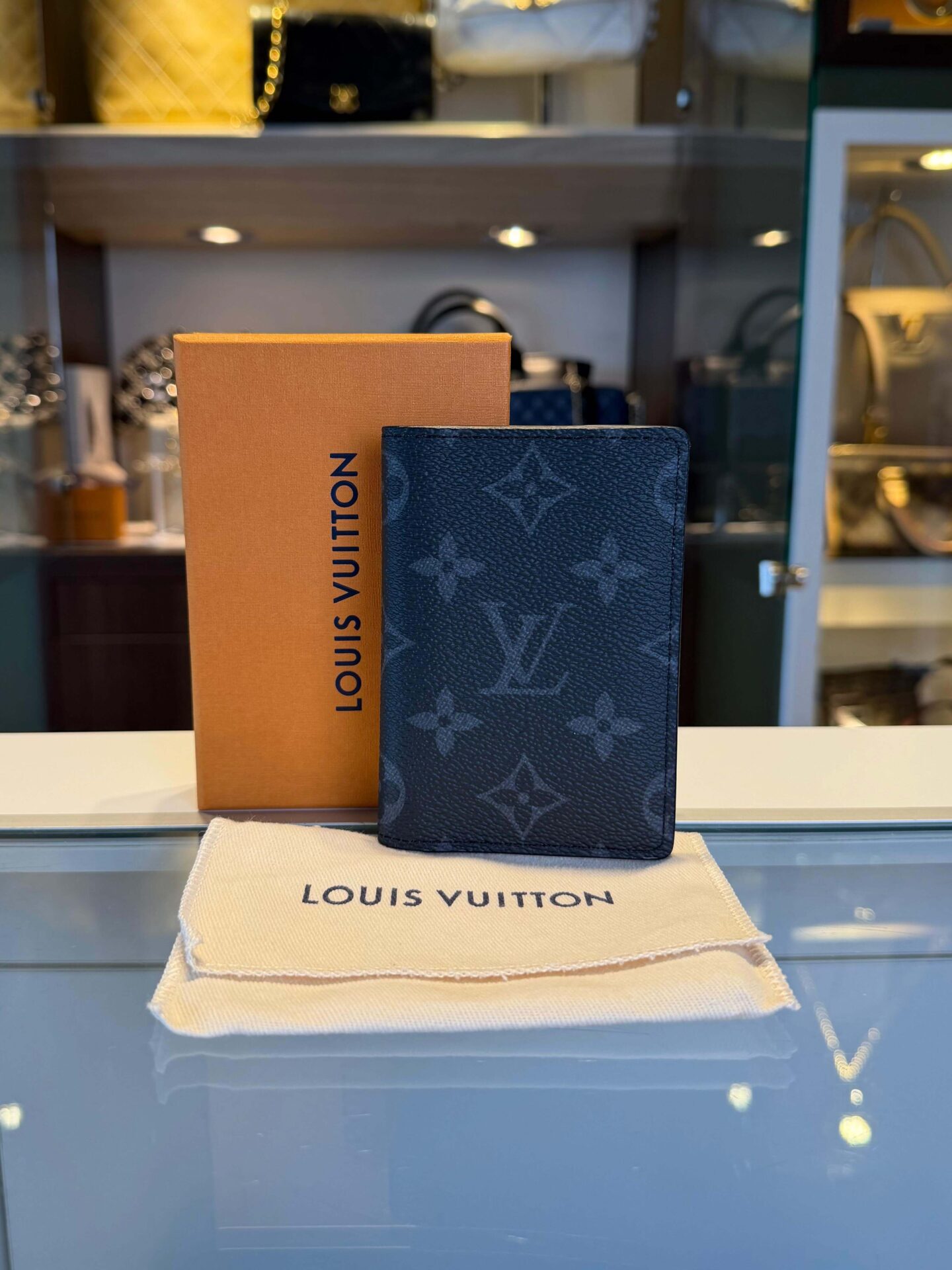 louis vuitton card holder