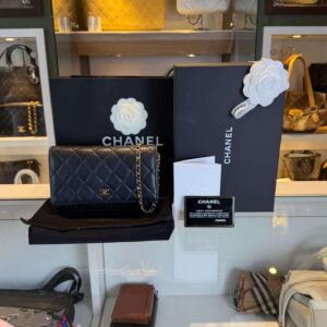 chanel wallet on chain