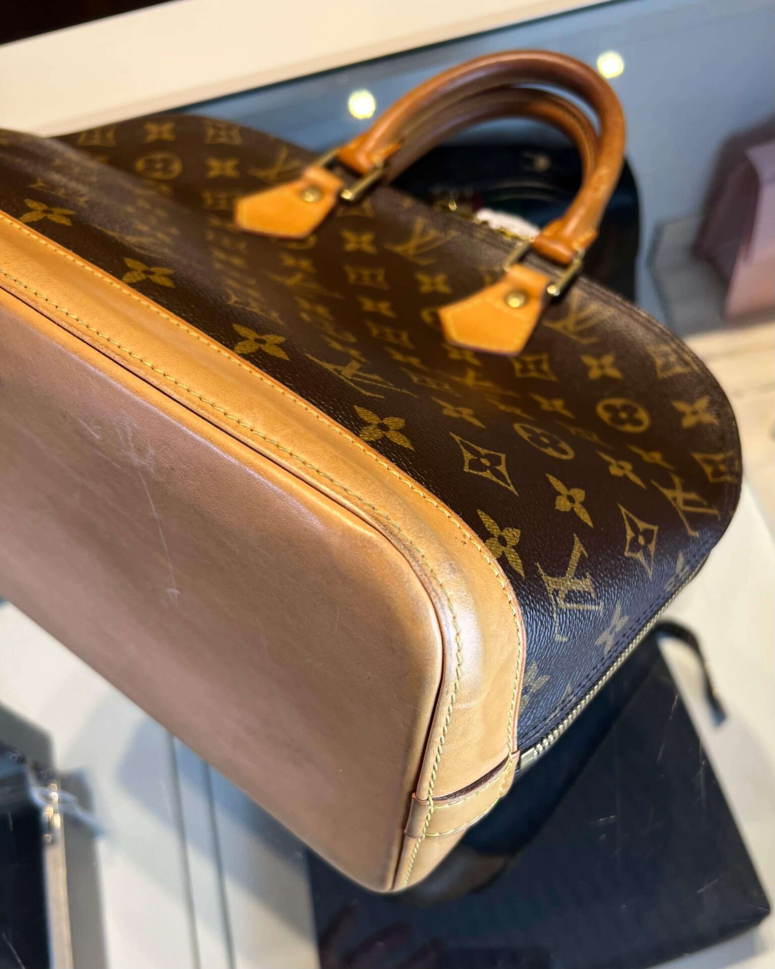 Louis Vuitton Alma - Afbeelding 15