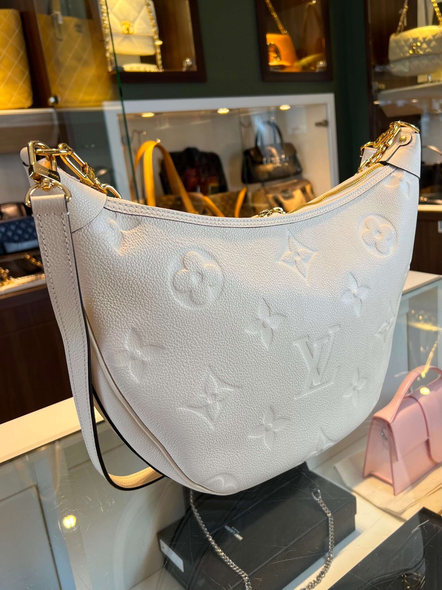 Louis Vuitton Loop Hobo GM - Afbeelding 10