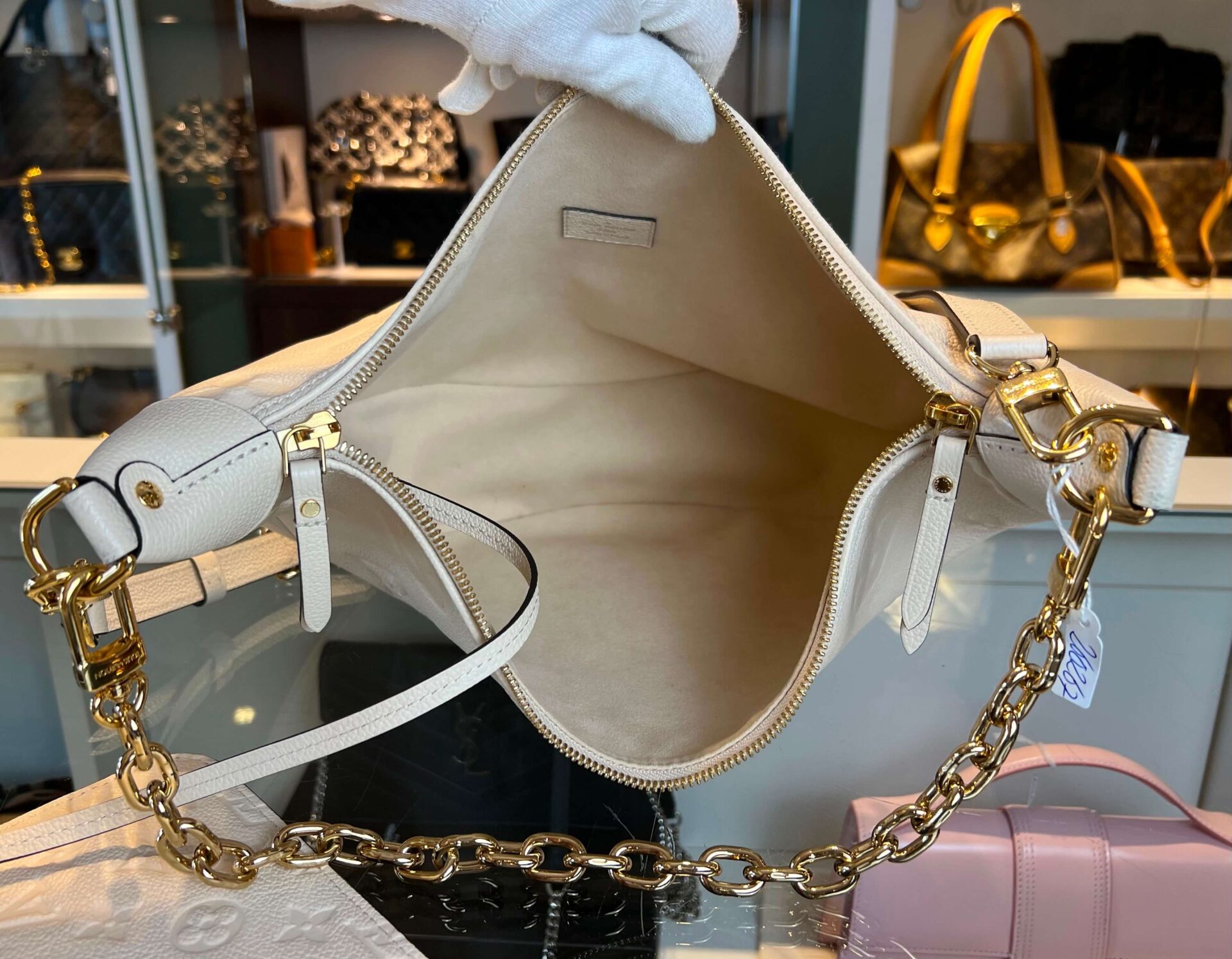 Louis Vuitton Loop Hobo GM - Afbeelding 12