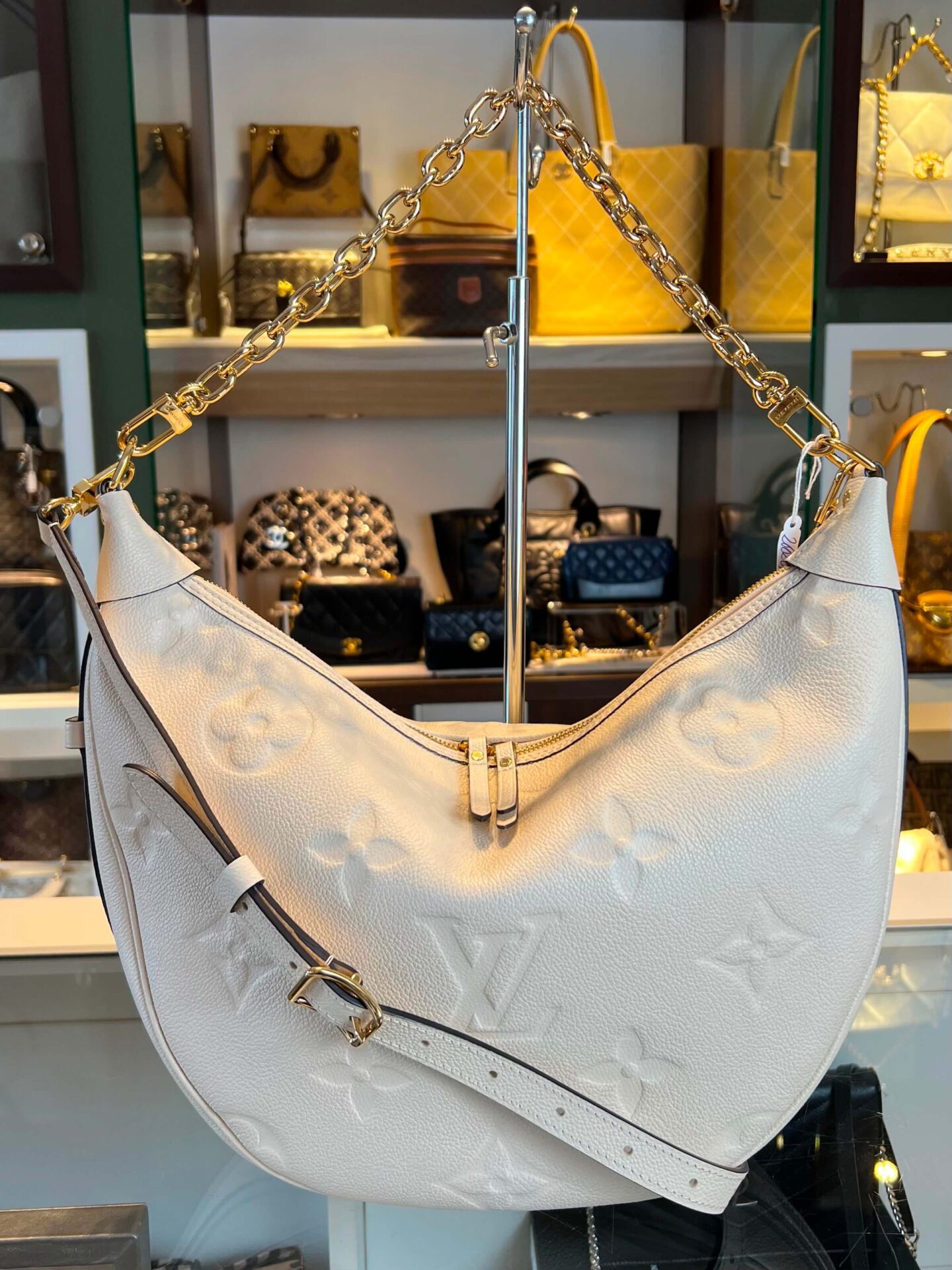 Louis Vuitton Loop Hobo GM - Afbeelding 4