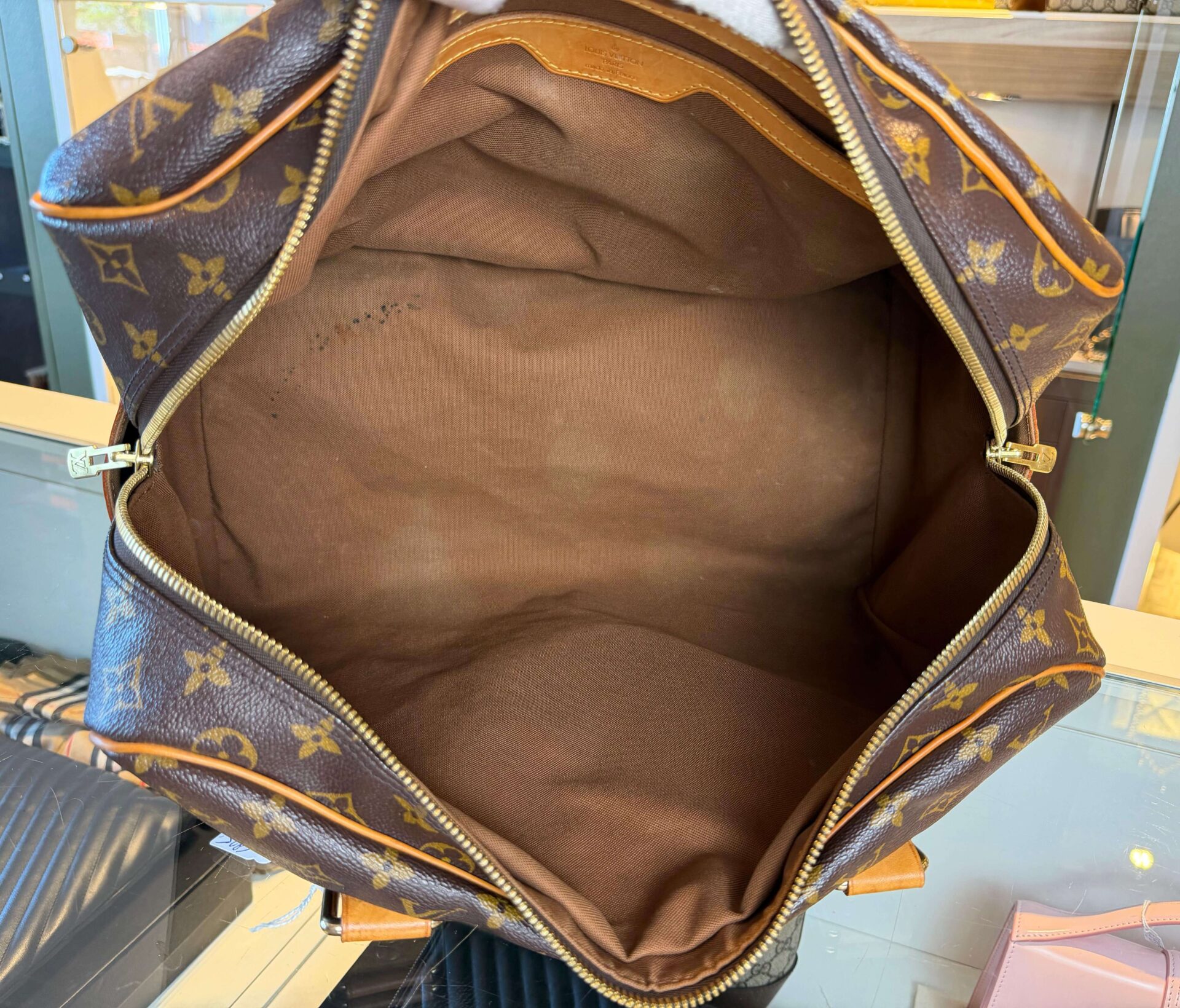 Louis Vuitton Carry All - Afbeelding 9