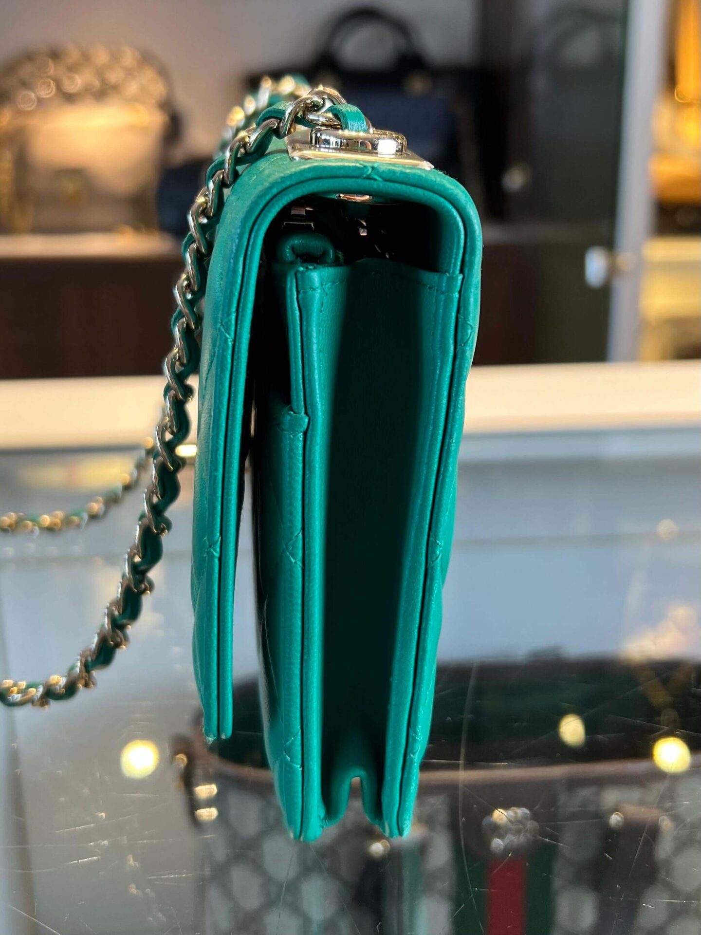 chanel trendy cc wallet on chain