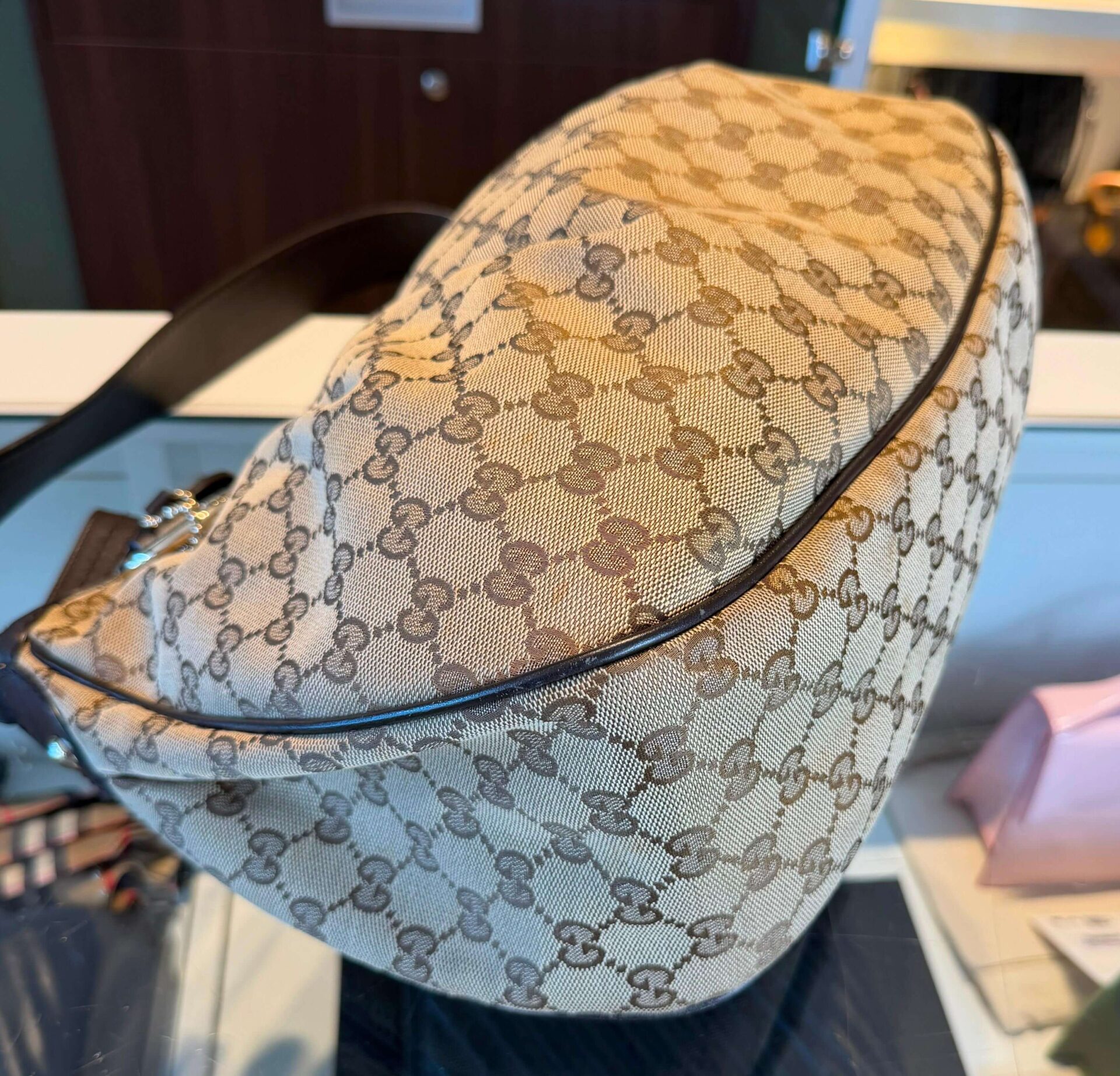 Gucci Sukey Medium Hobo Bag - Afbeelding 11
