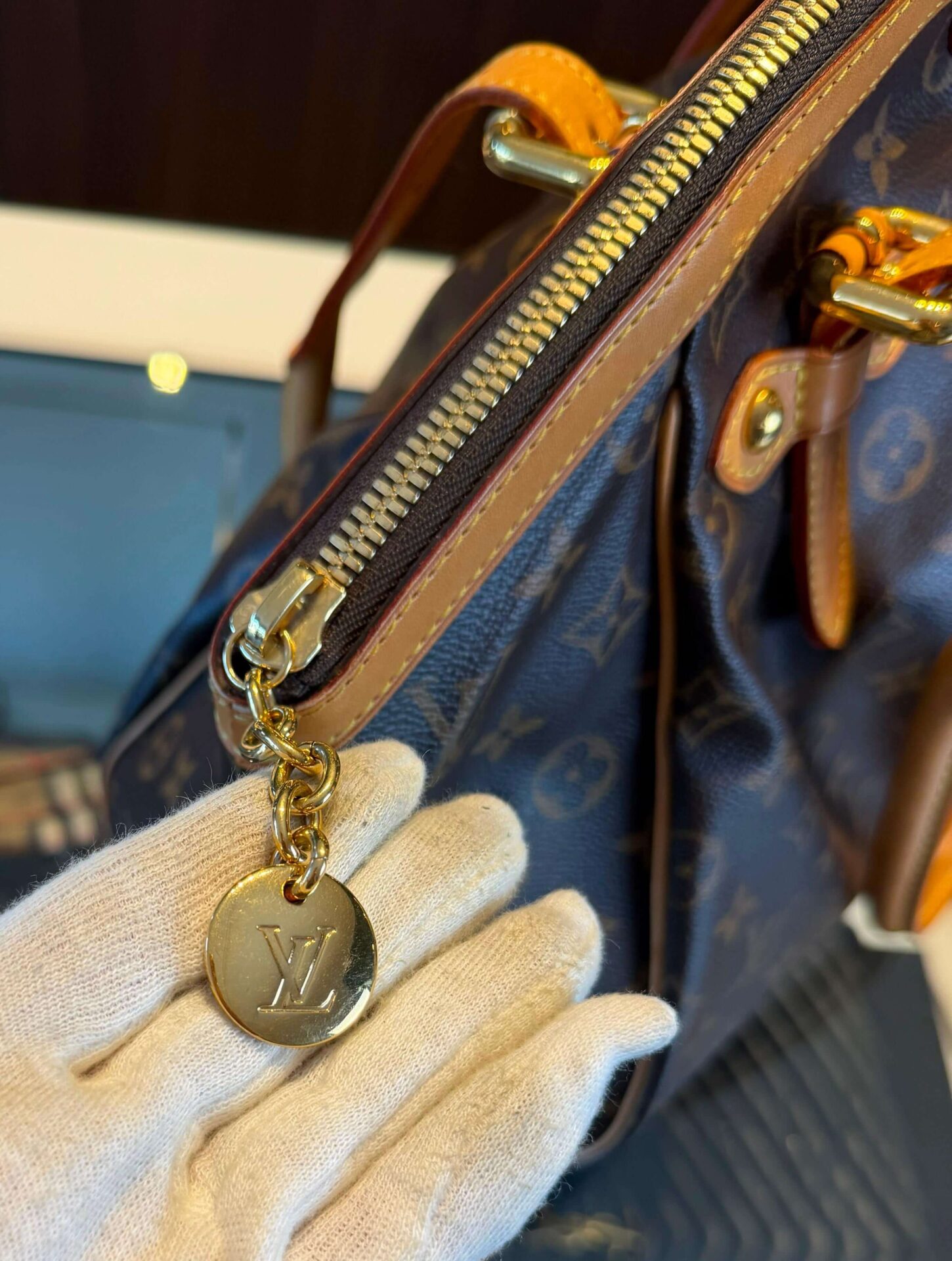 louis vuitton tivoli mm