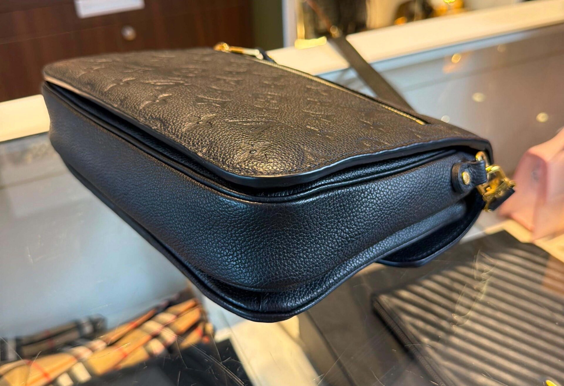 Louis Vuitton Pochette Métis - Afbeelding 21
