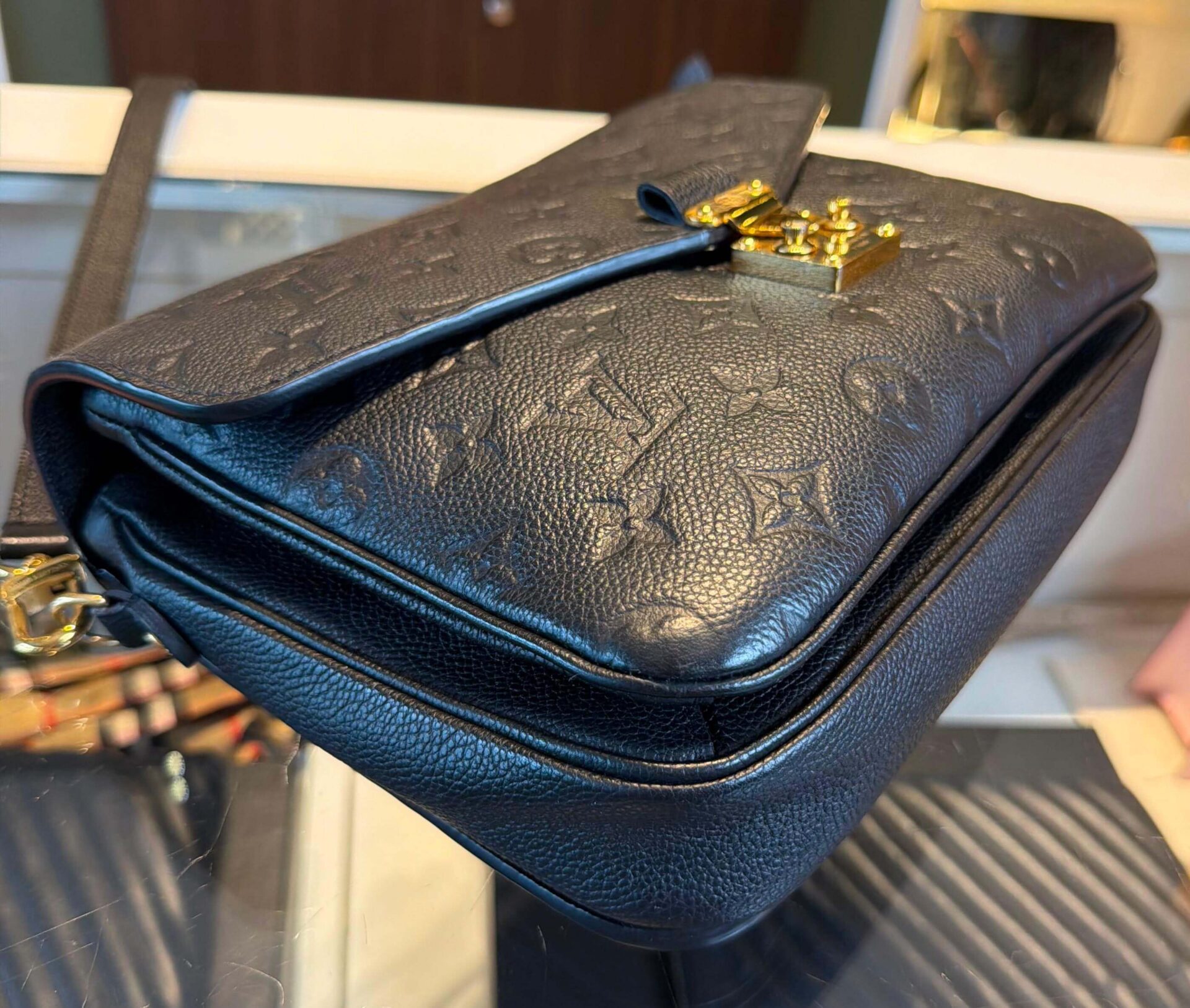 Louis Vuitton Pochette Métis - Afbeelding 19