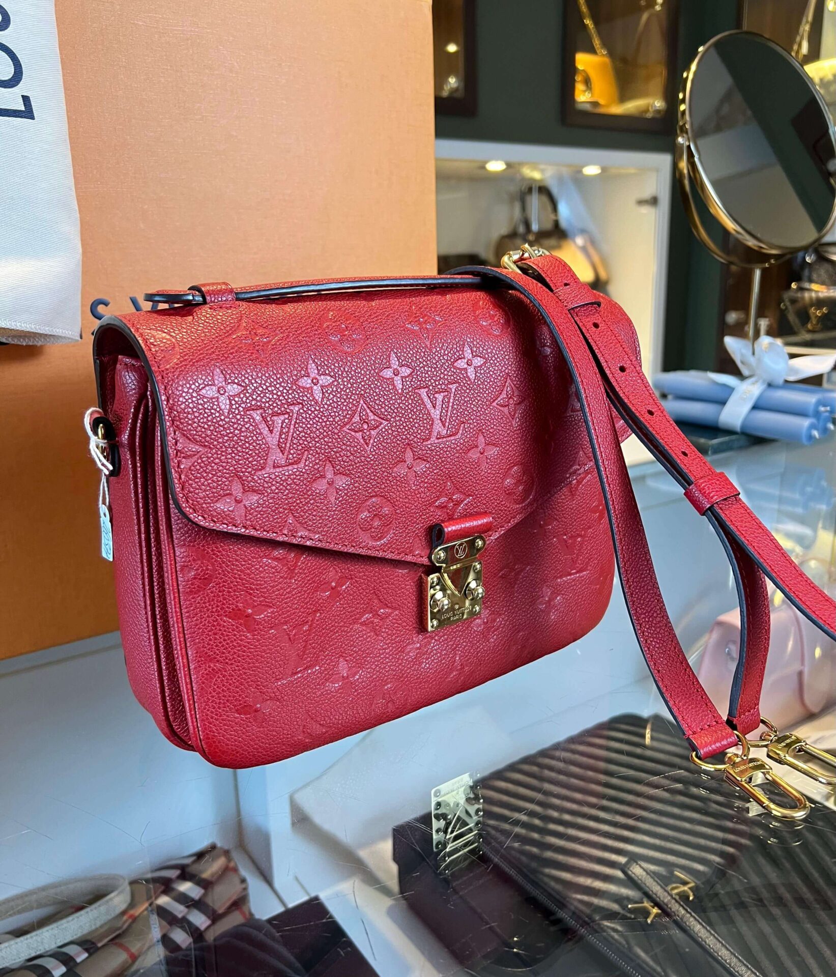 Louis Vuitton Pochette Métis - Afbeelding 2