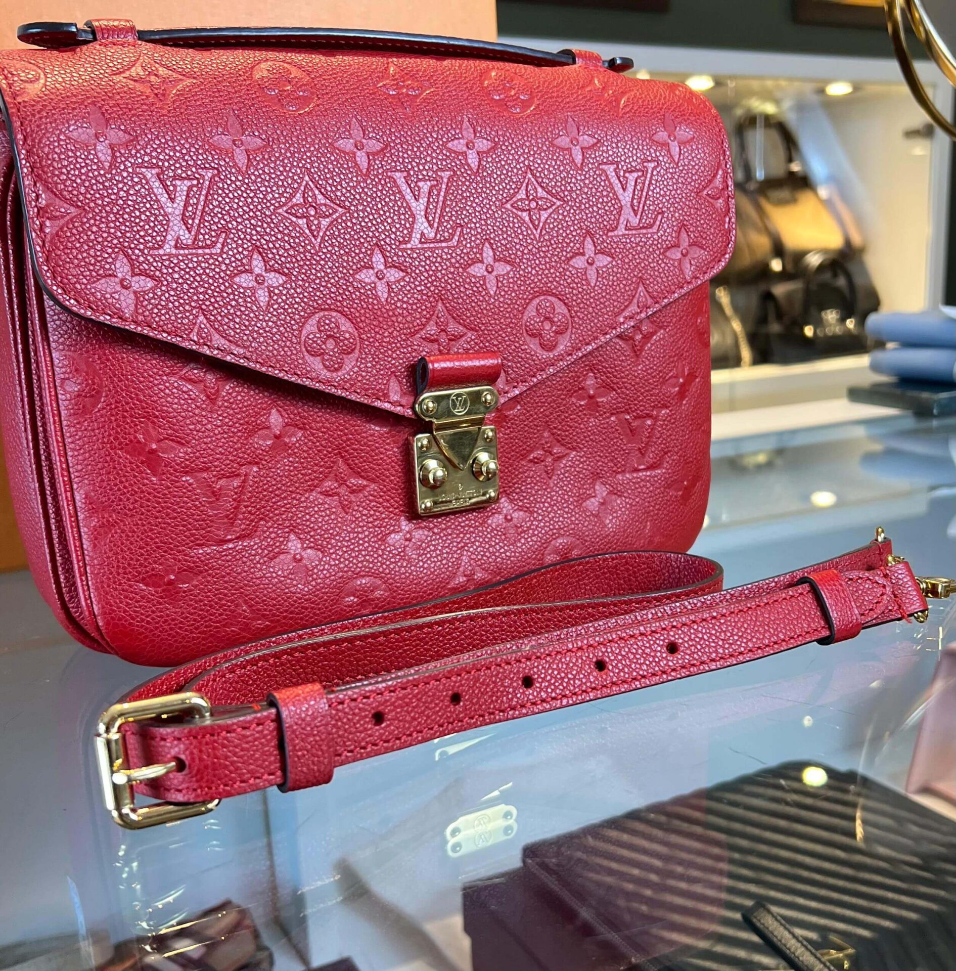 Louis Vuitton Pochette Métis - Afbeelding 3
