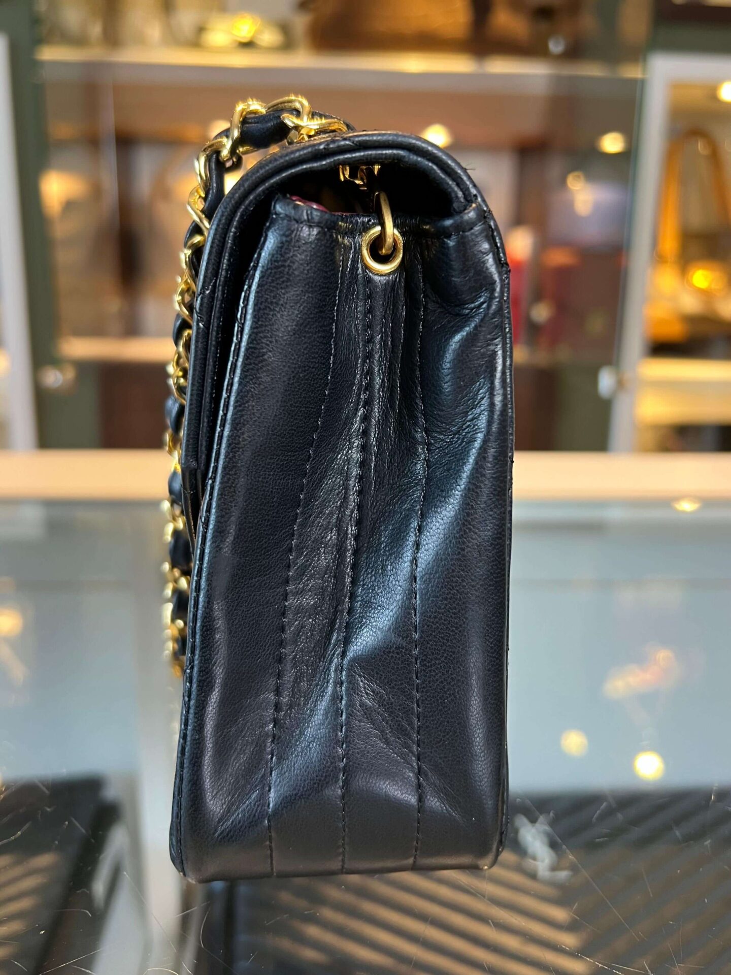 Chanel Half Moon Flap Bag - Afbeelding 9