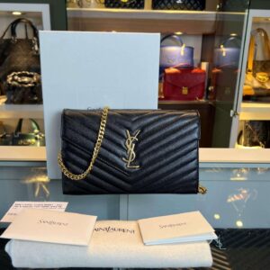 Yves Saint Laurent Cassandre WOC