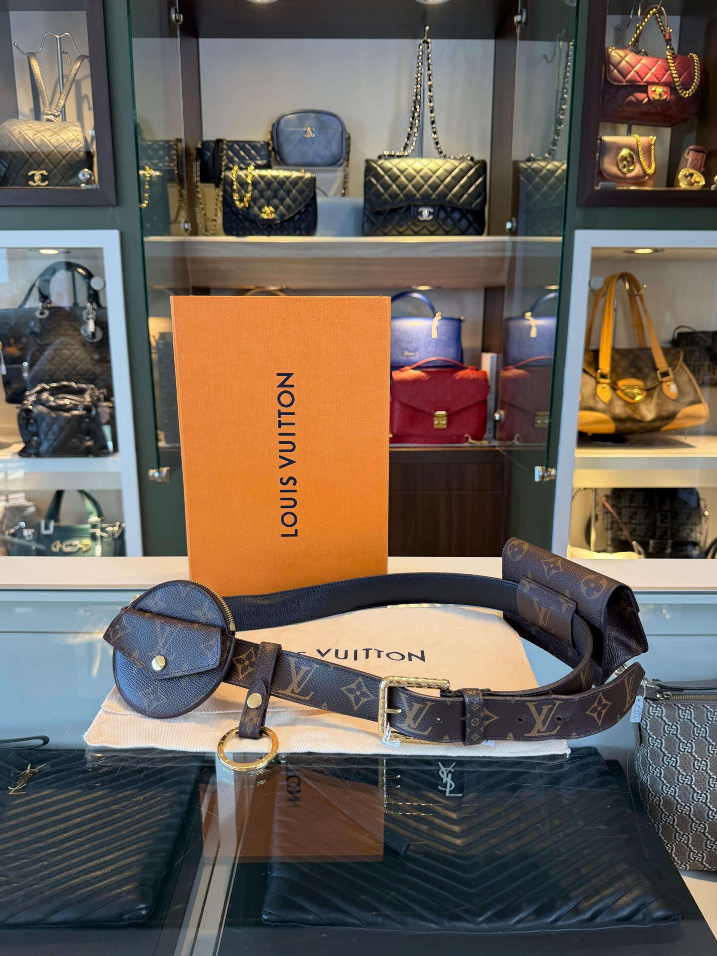 Louis Vuitton Daily Multi Pocket Belt