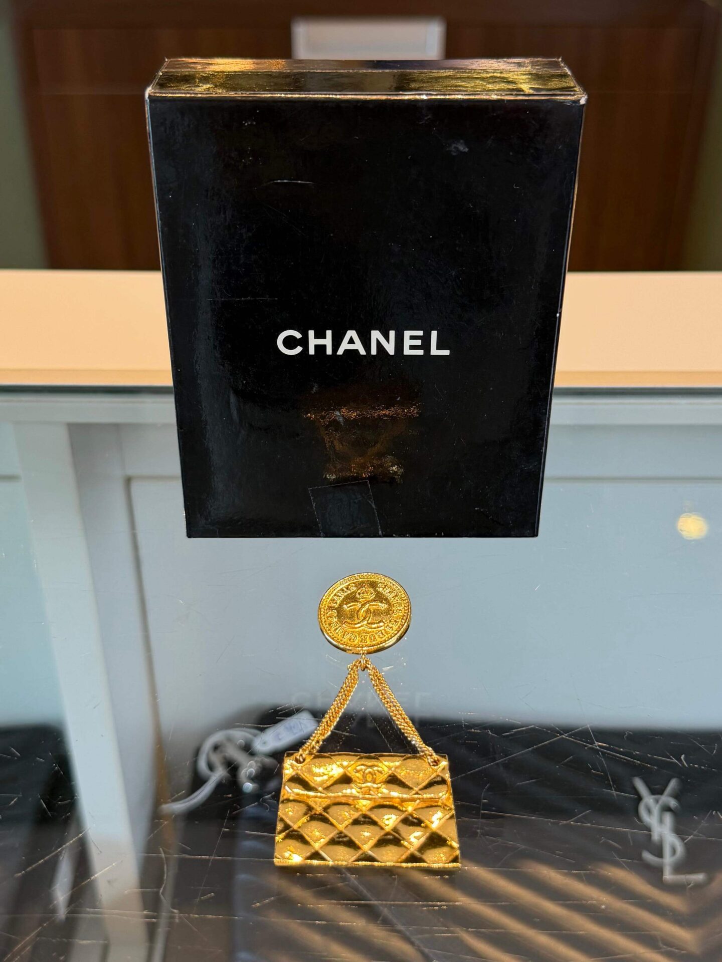 Chanel Vintage Matelassé tas Brooch - Afbeelding 2