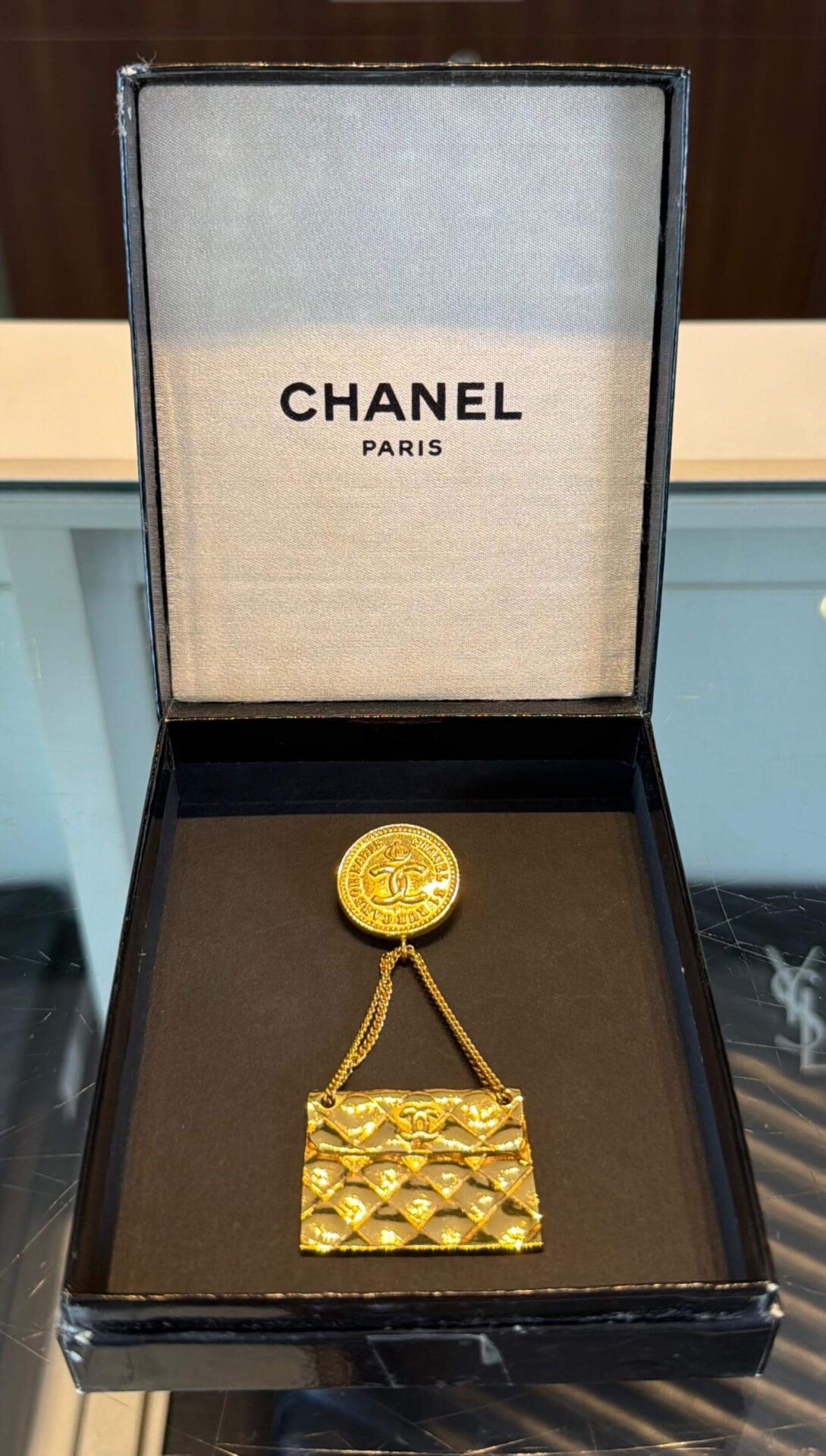 Chanel Vintage Matelassé tas Brooch - Afbeelding 3