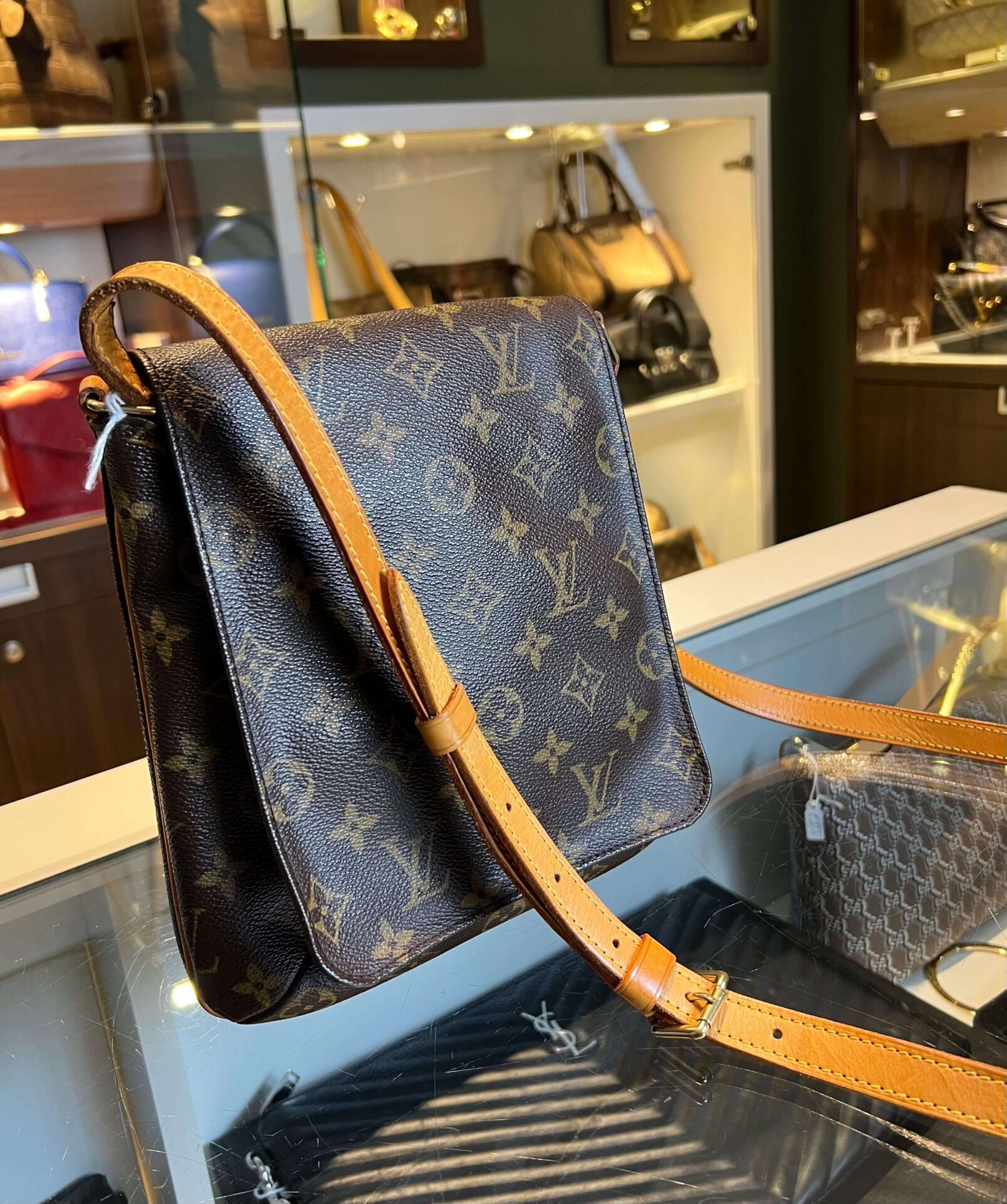 Louis Vuitton Musette Salsa