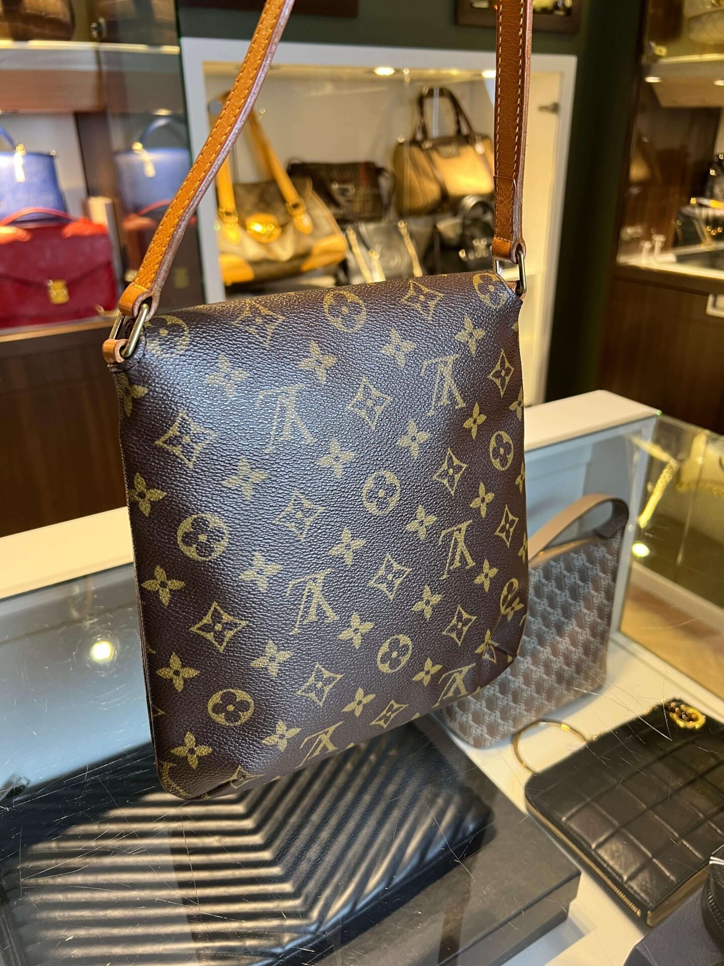 Louis Vuitton Musette Salsa - Afbeelding 17