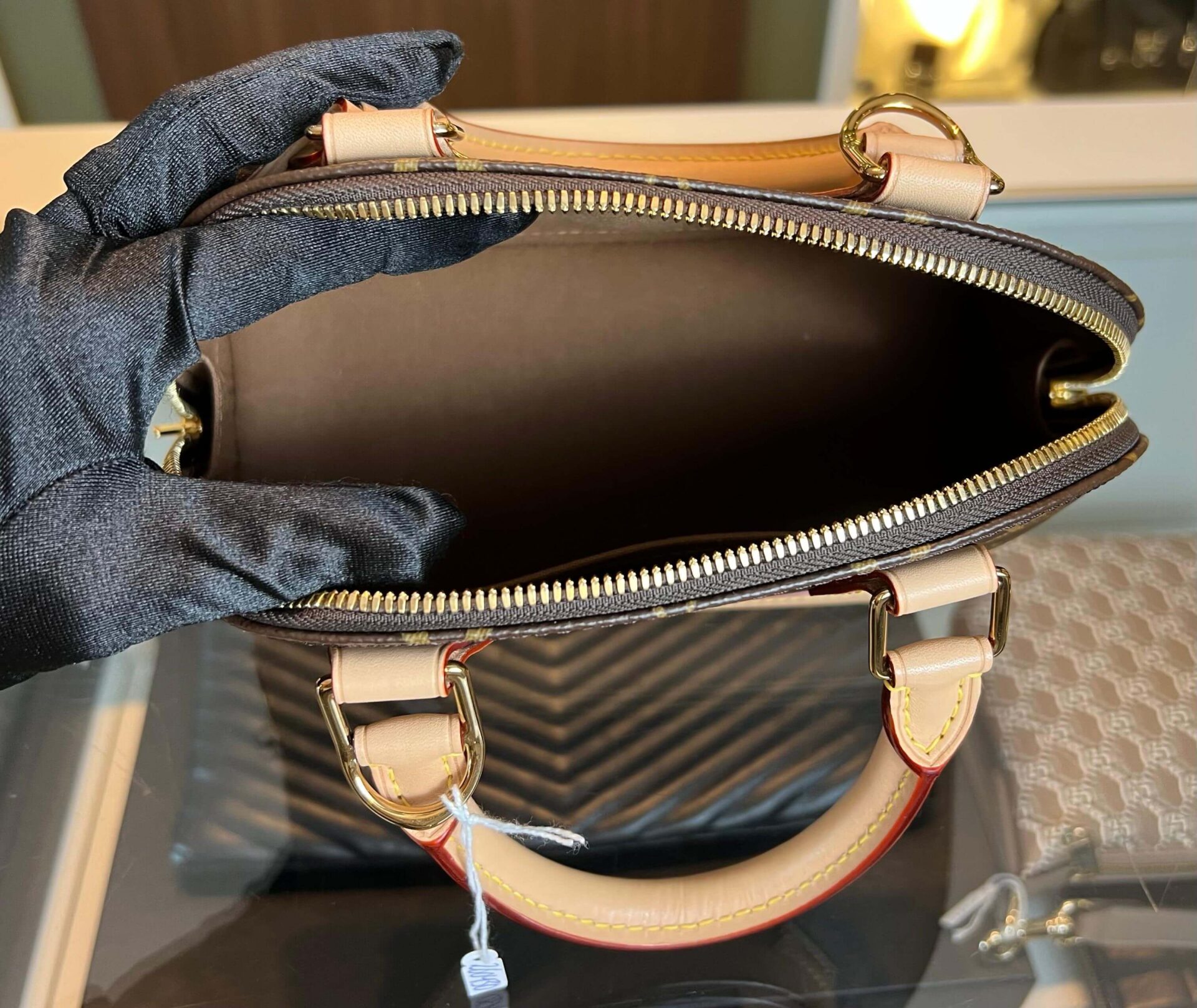 Louis Vuitton Alma BB monogram - Afbeelding 15