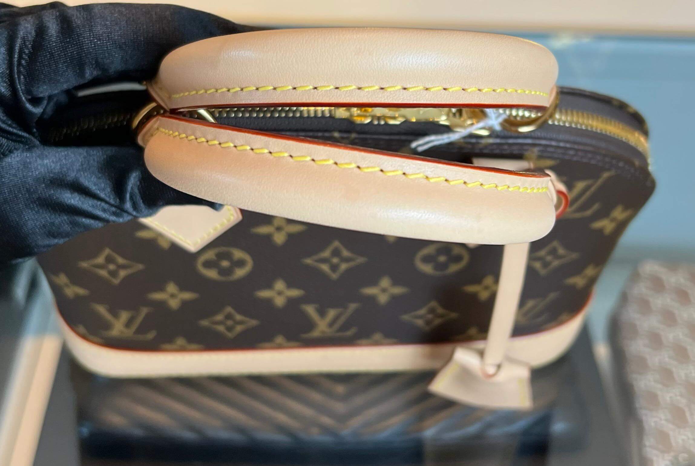 Louis Vuitton Alma BB monogram - Afbeelding 13