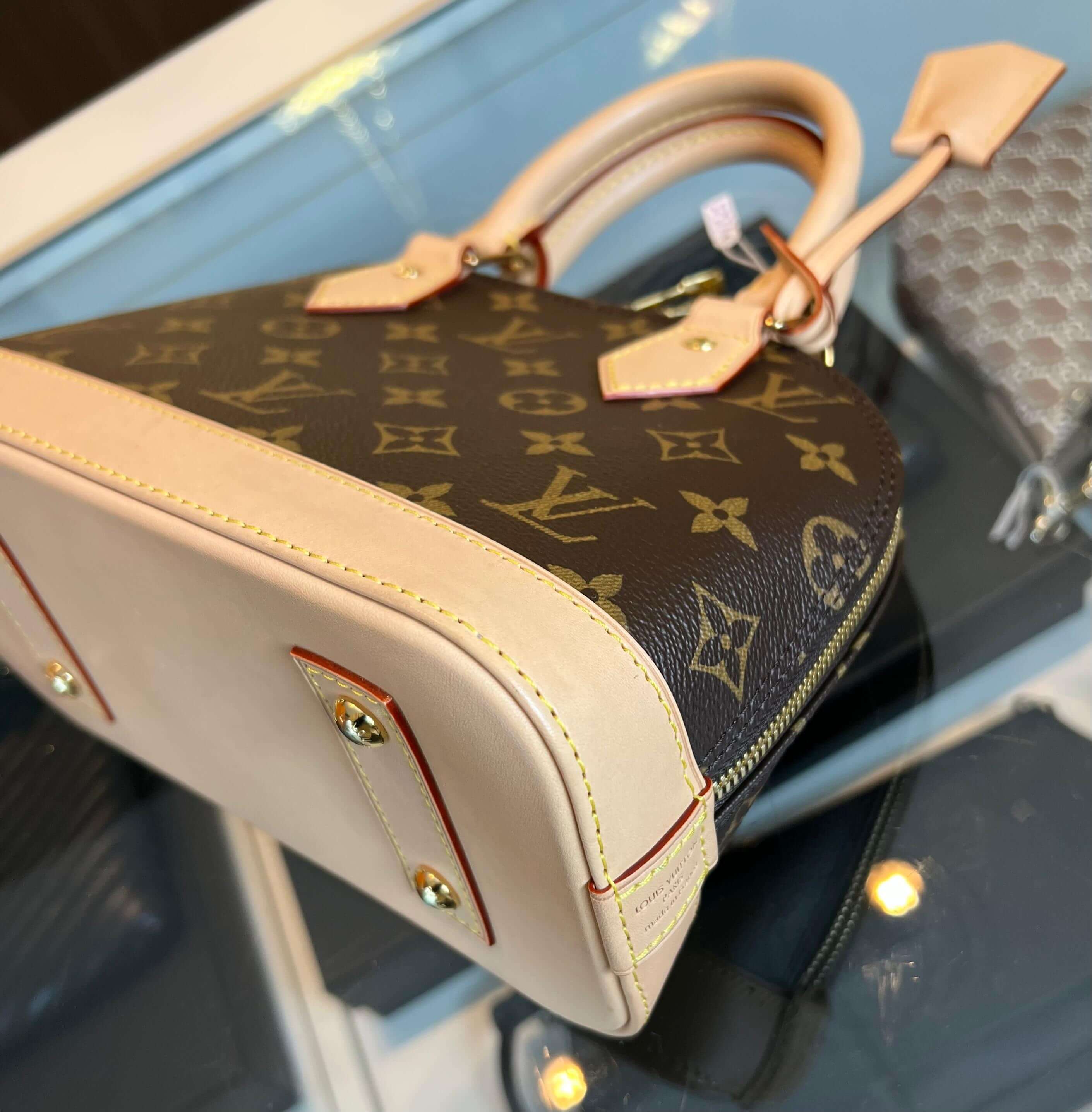 Louis Vuitton Alma BB monogram - Afbeelding 8