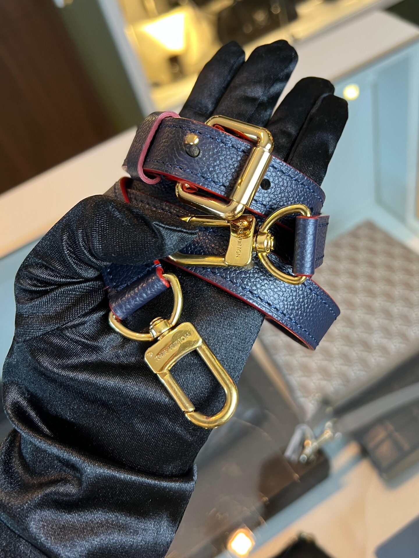 Louis Vuitton Pochette Métis - Afbeelding 18