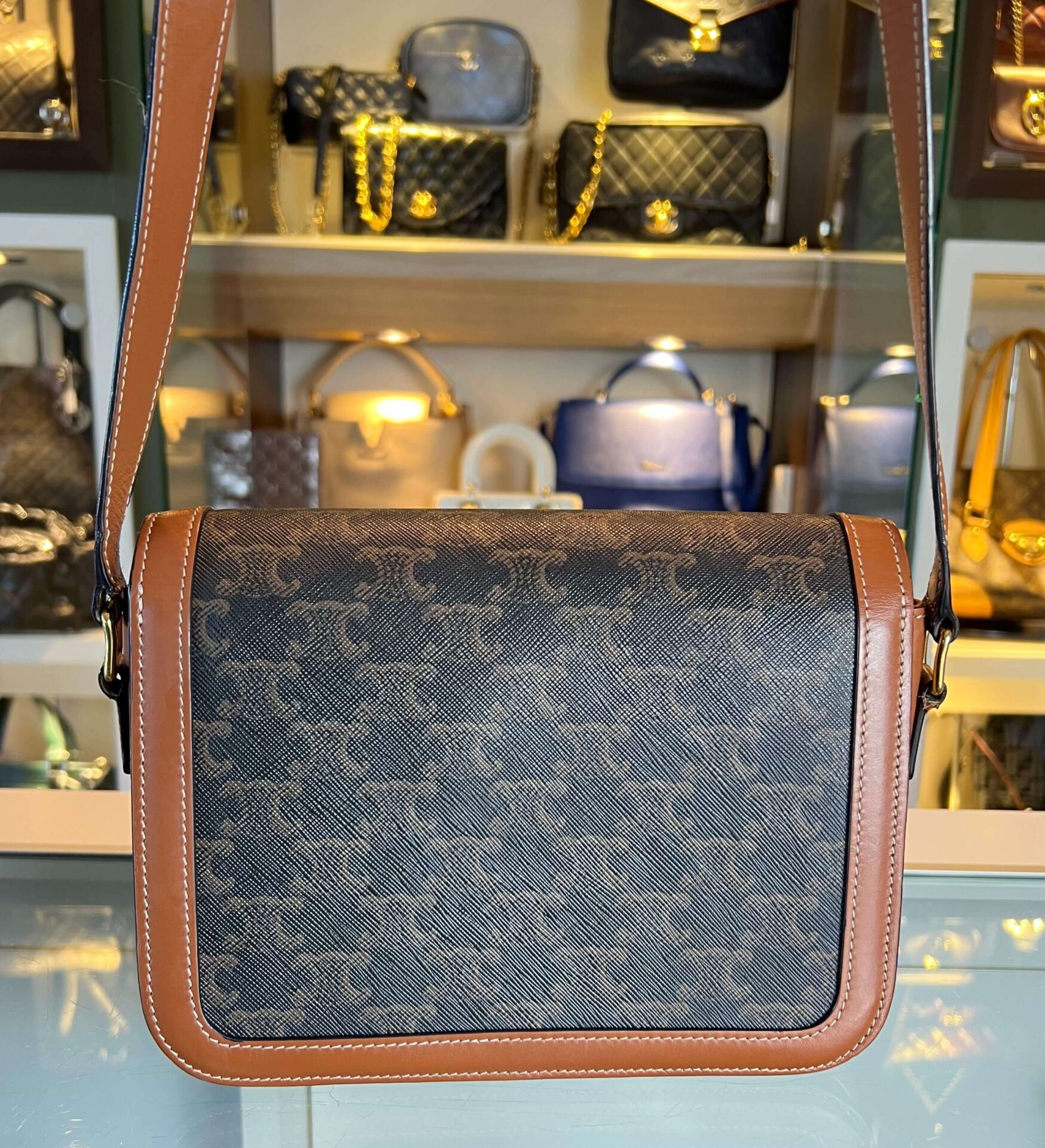 Céline Classique Triomphe Bag Medium - Afbeelding 16