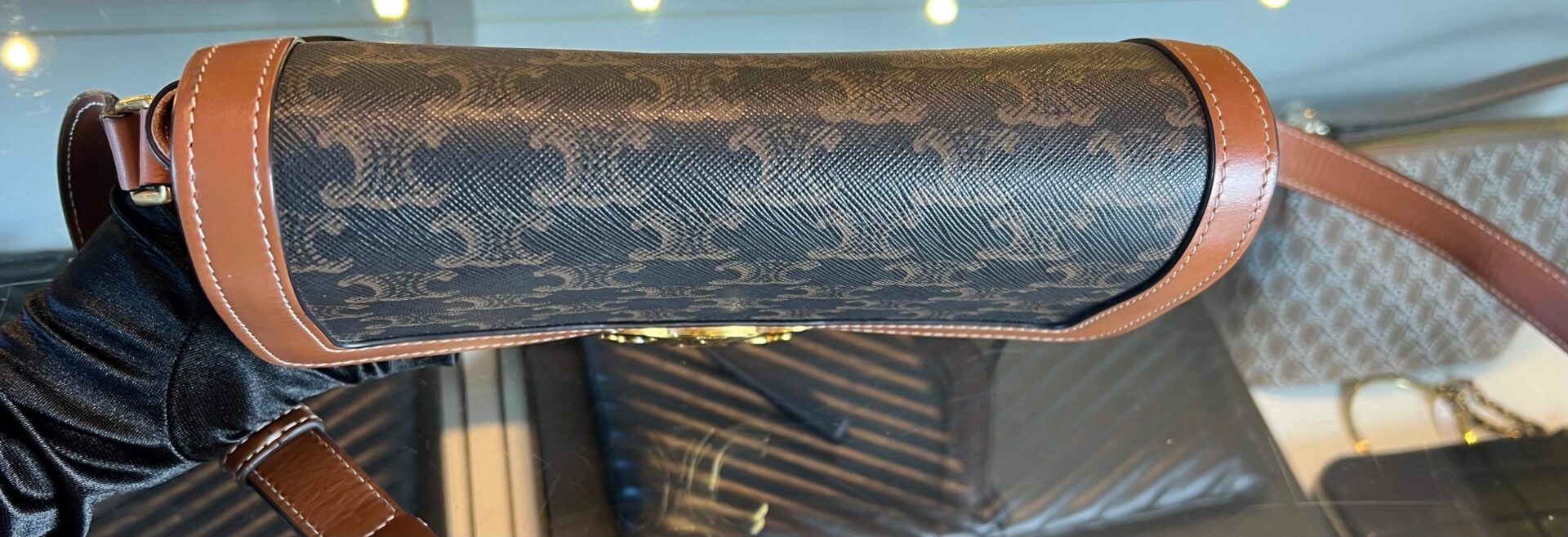 Céline Classique Triomphe Bag Medium - Afbeelding 18