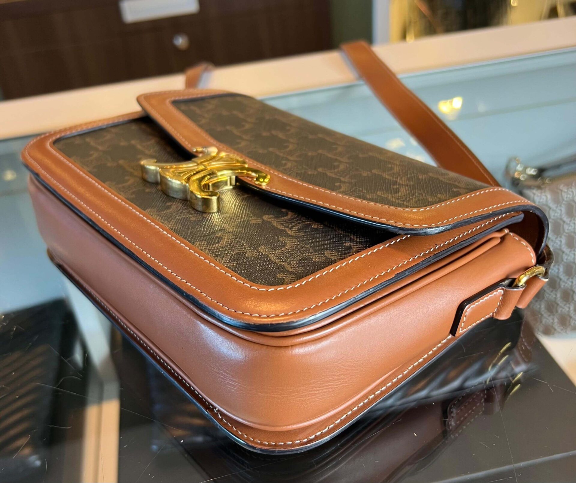 Céline Classique Triomphe Bag Medium - Afbeelding 12