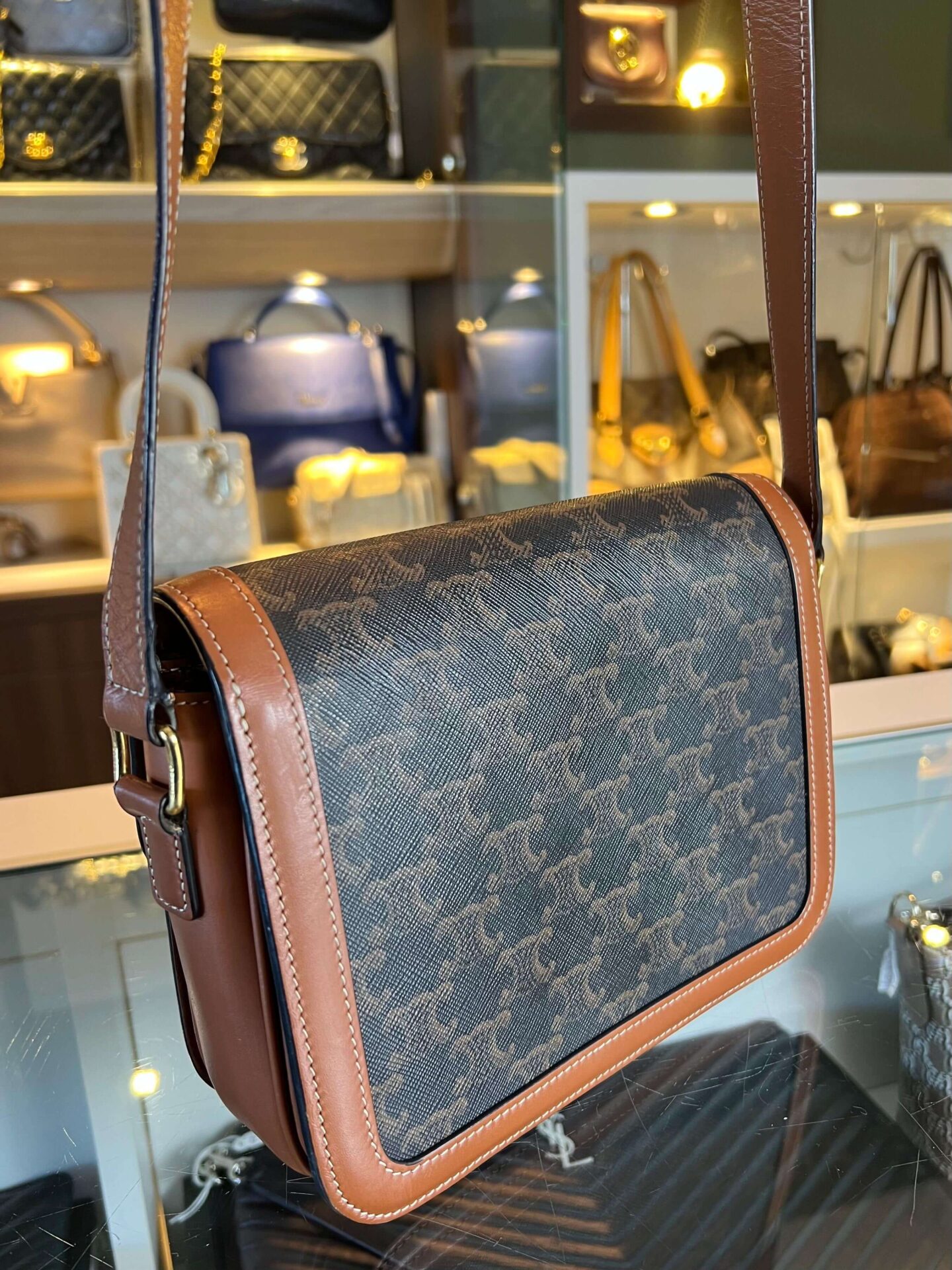 Céline Classique Triomphe Bag Medium - Afbeelding 15