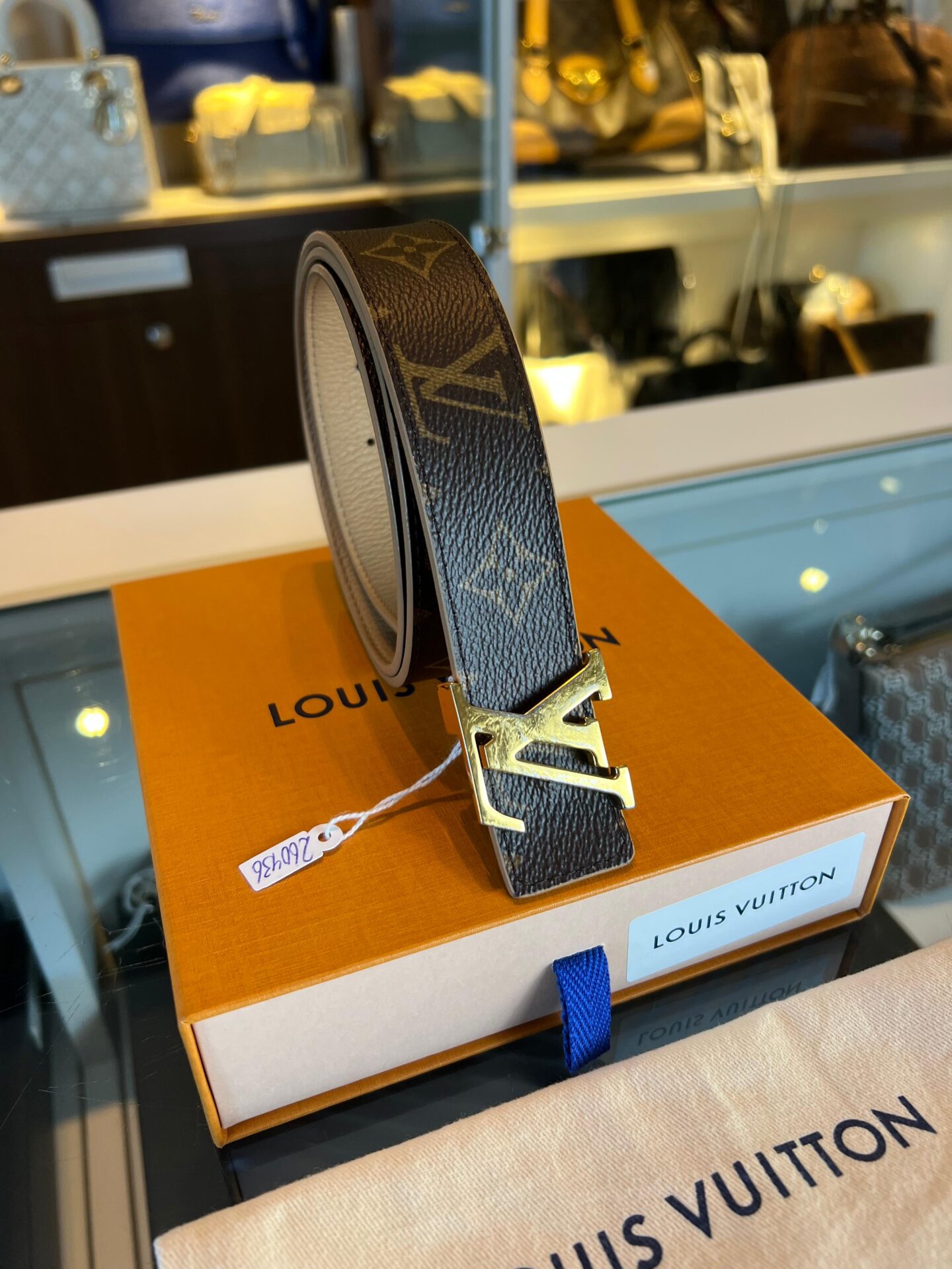 louis vuitton reversible belt